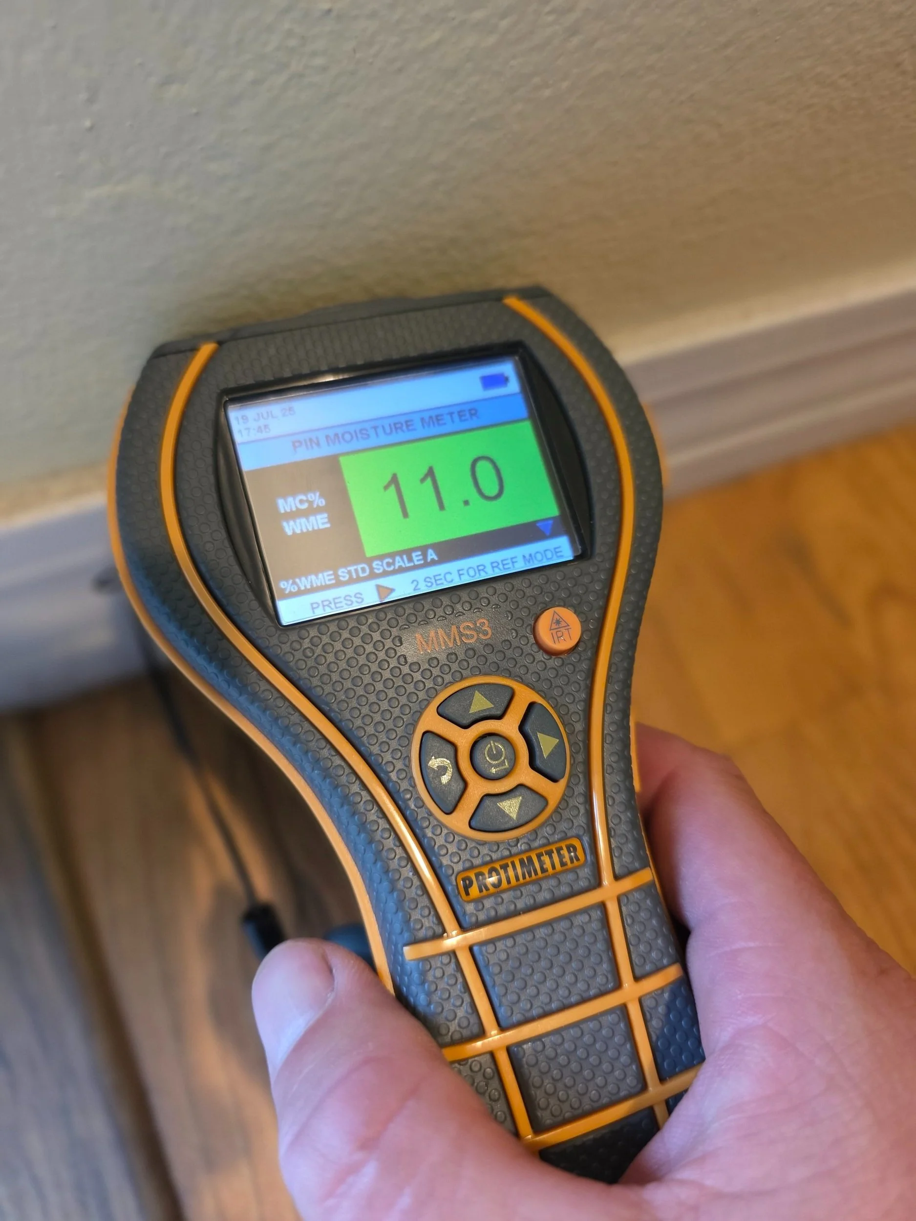 J. Gregory Home Inspection Moisture meter and hygrometer for mold inspections in Pensacola, FL