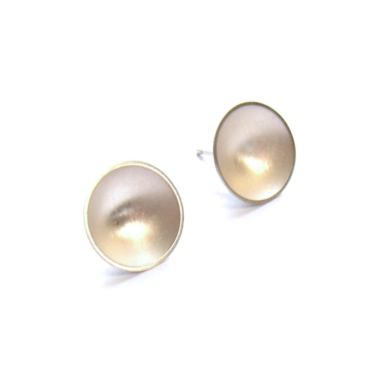 large+stud+silver.jpg