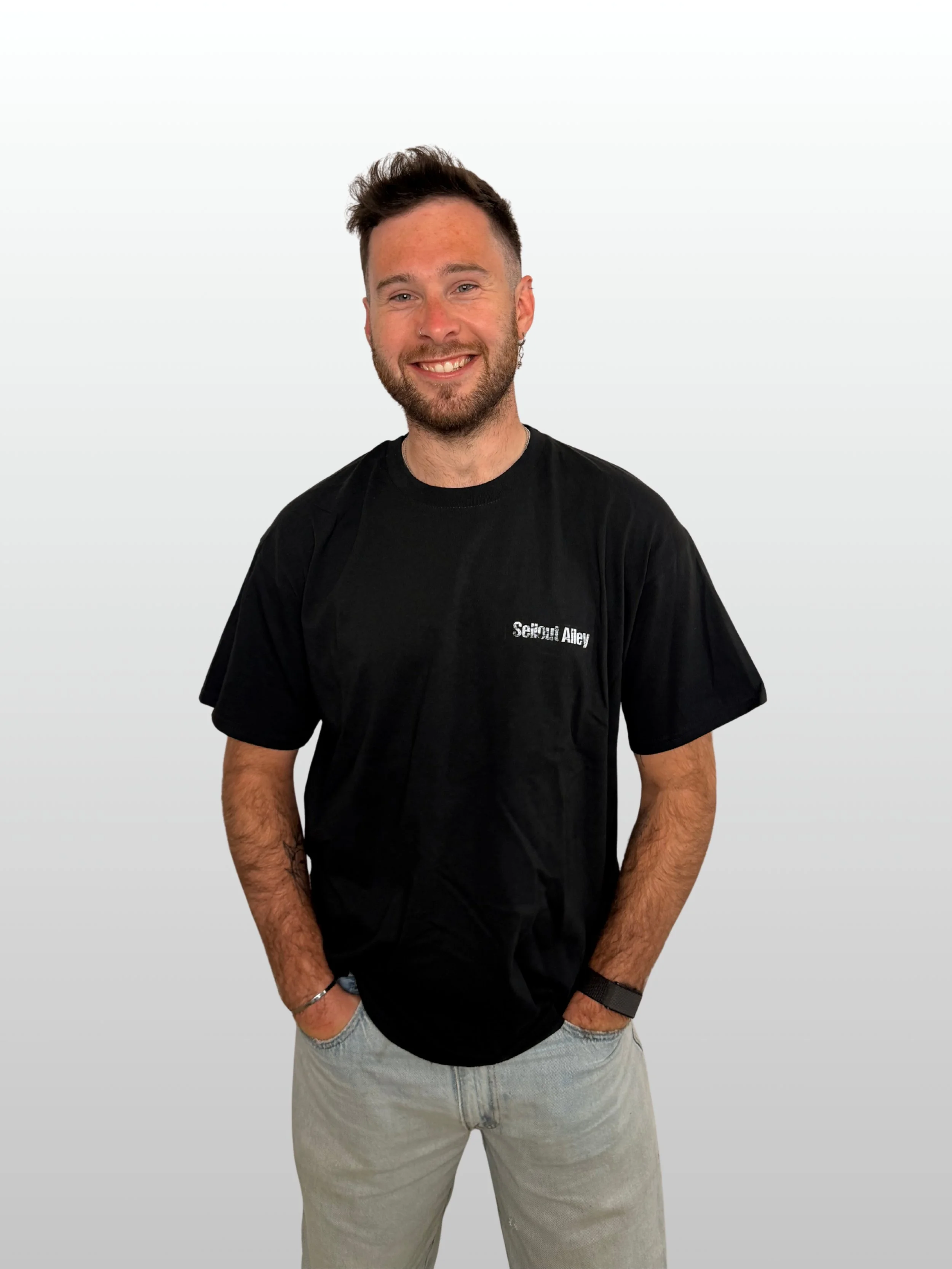 2Erik schwarz vorne.jpg