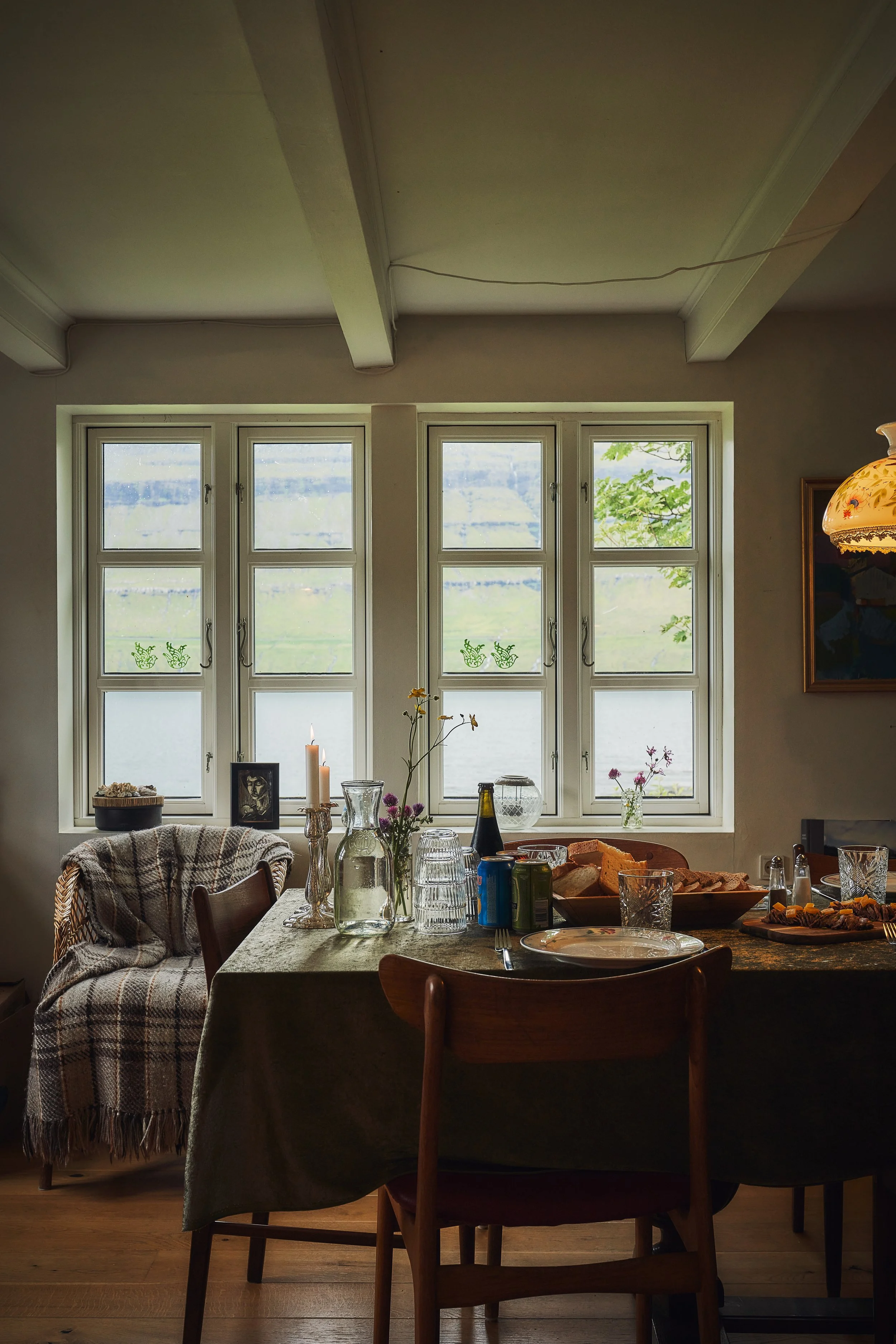 Heimahugni borð.jpg