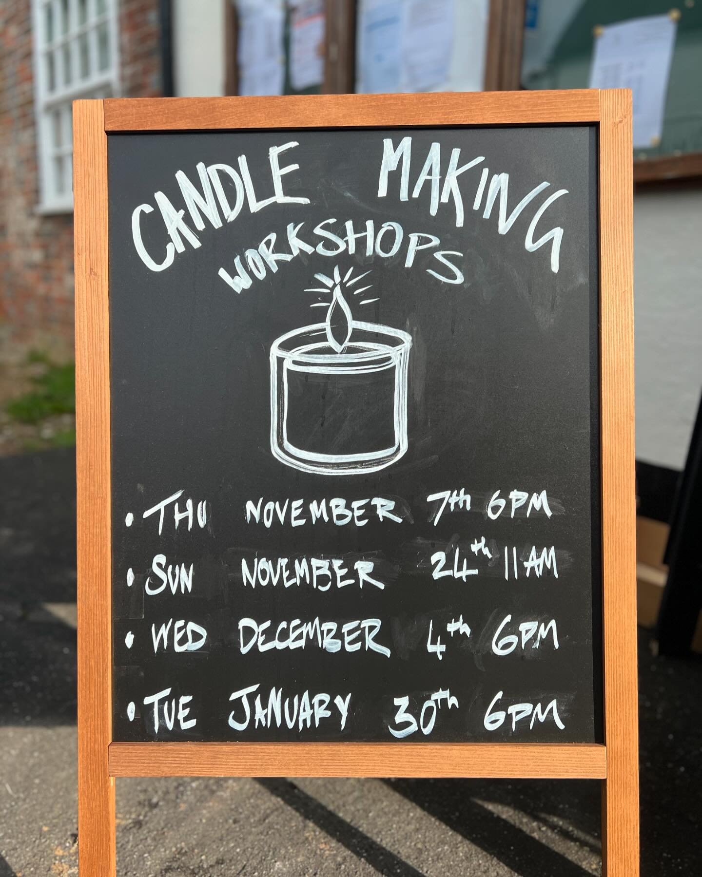 Come and choose your favourite essential oils or follow one of our existing recipes to measure, mix and pour your very own candle with a custom label for your blend! 
All materials are provided for a 120ml candle and you are welcome to change the siz