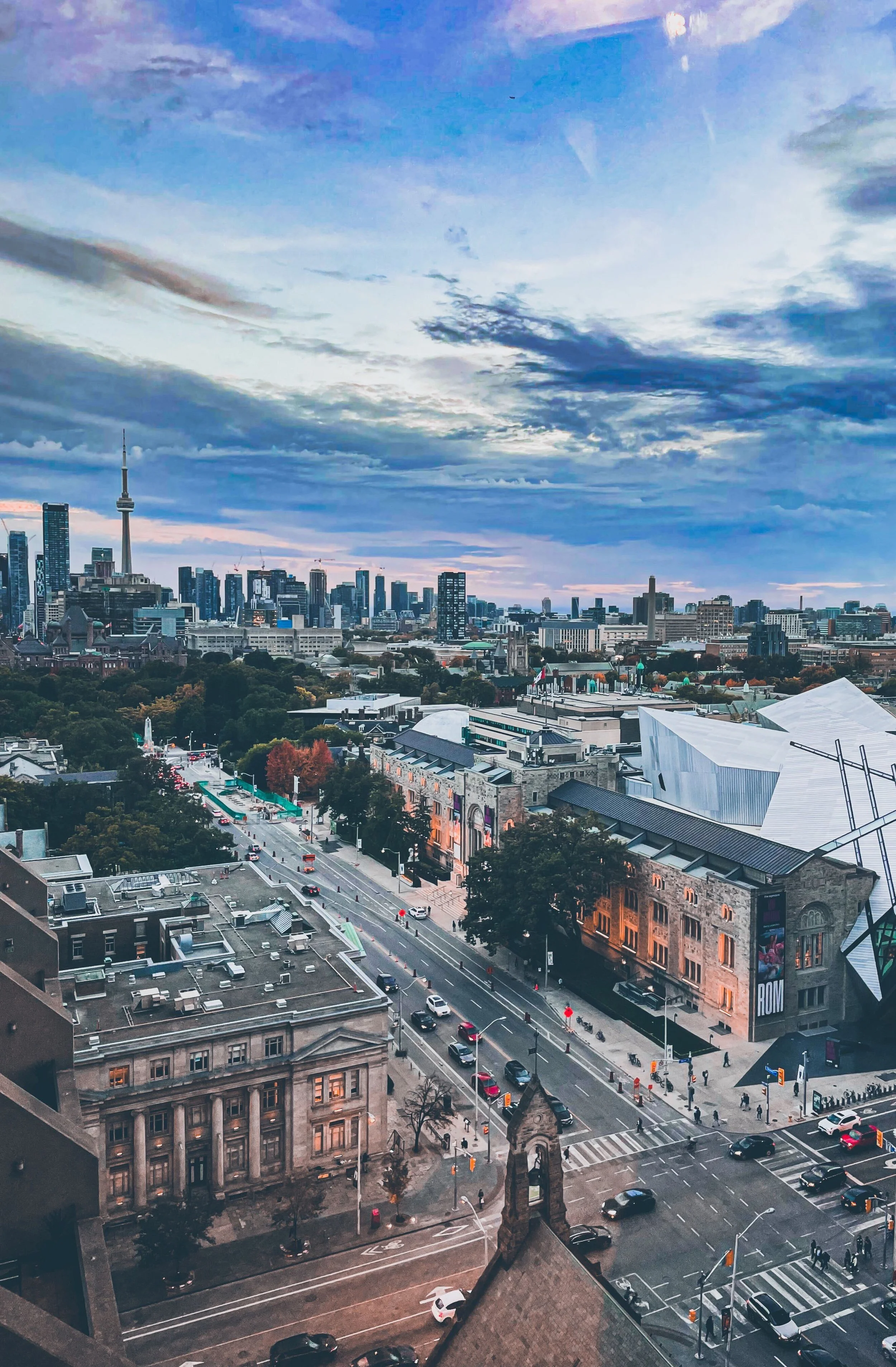 Royal Ontario Museum 5 (from above).jpg