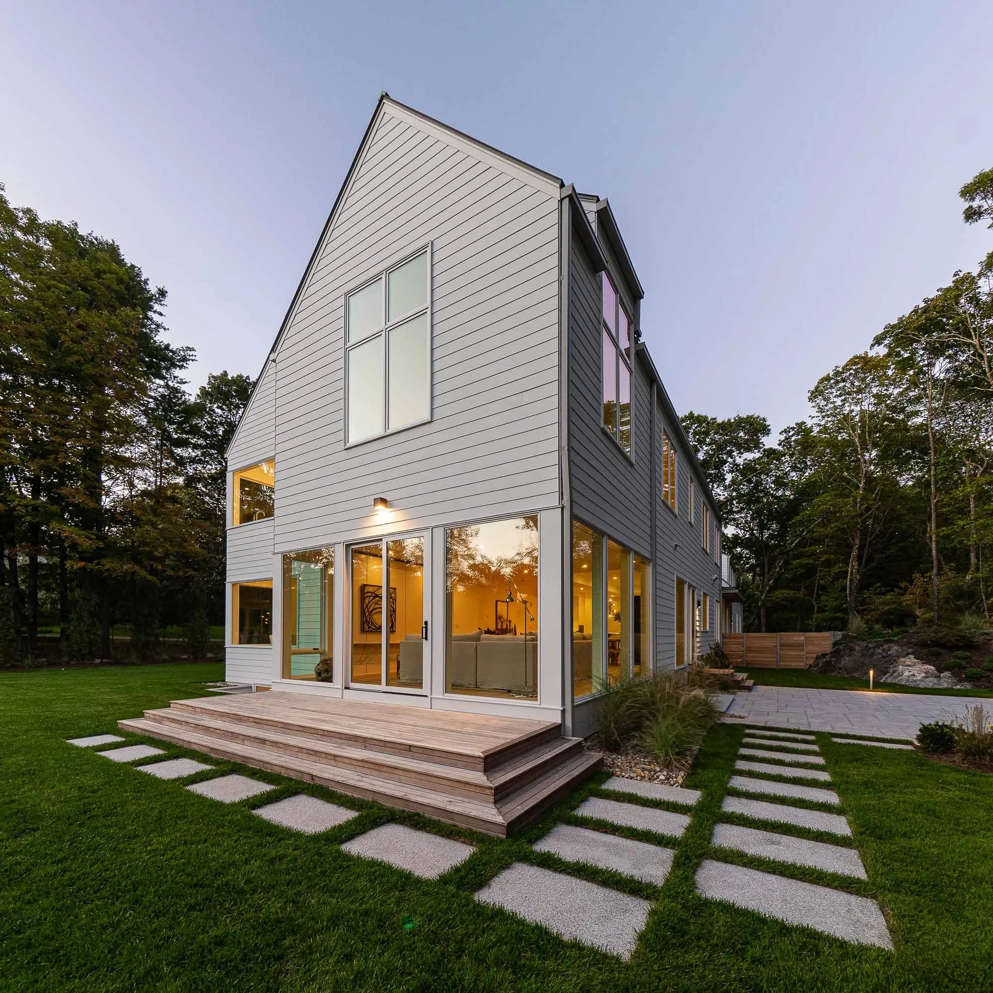 Contemporary Farmhouse-7.jpg