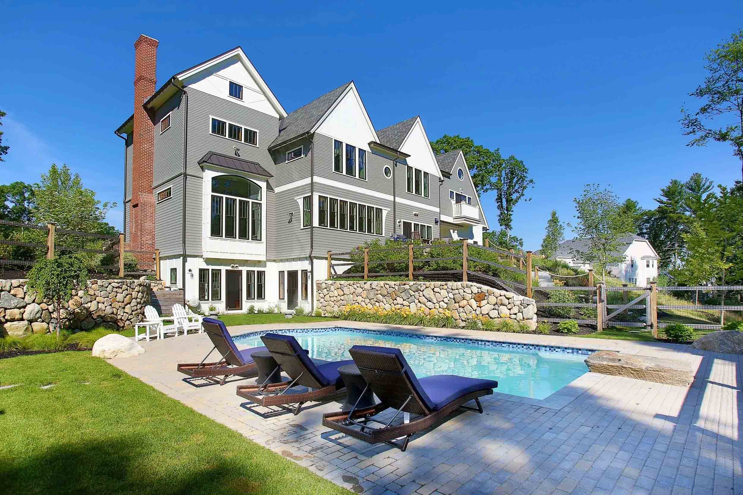 Country Estate Post-2.jpg