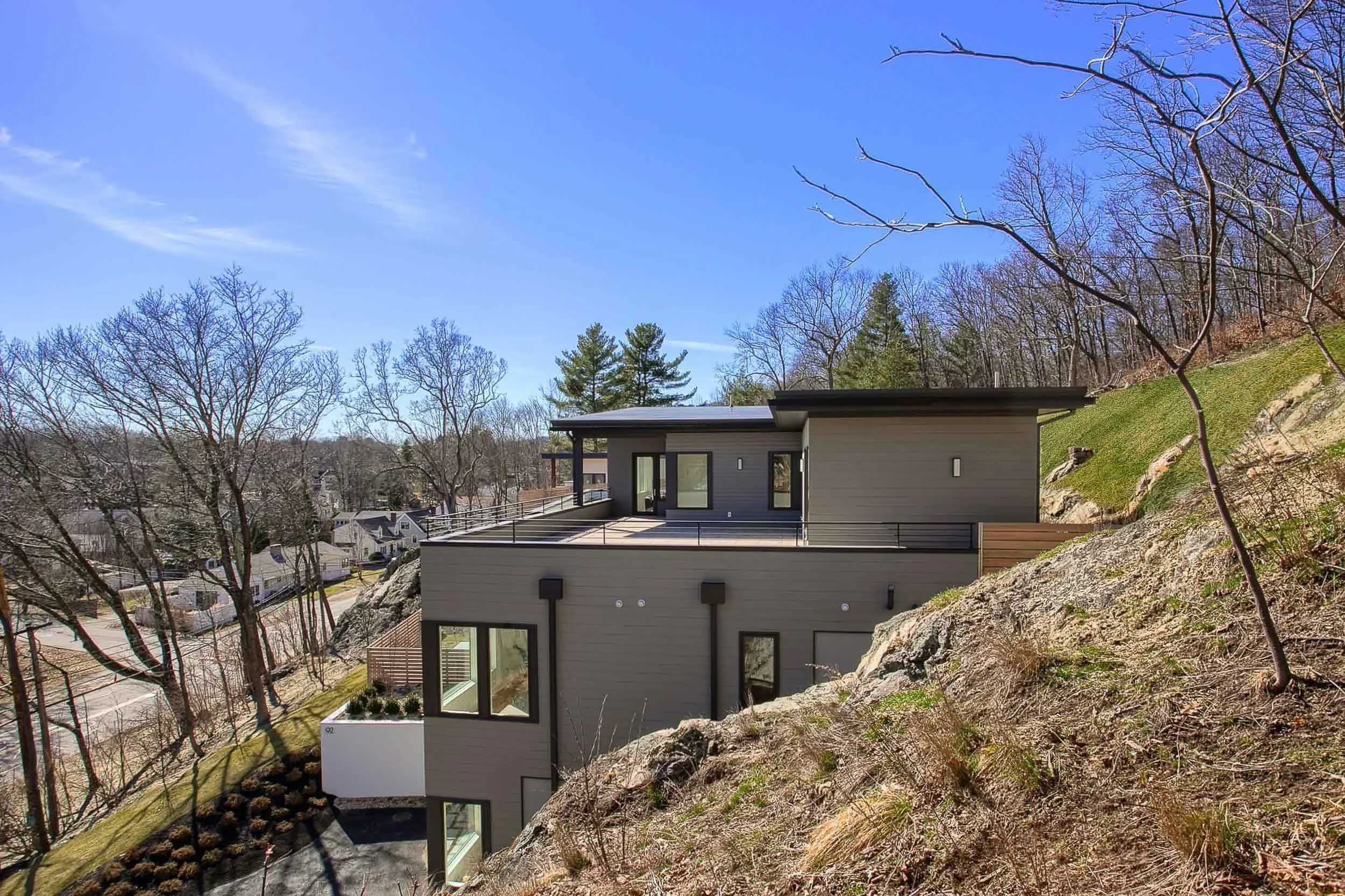 The Internationals On Meriam Ridge