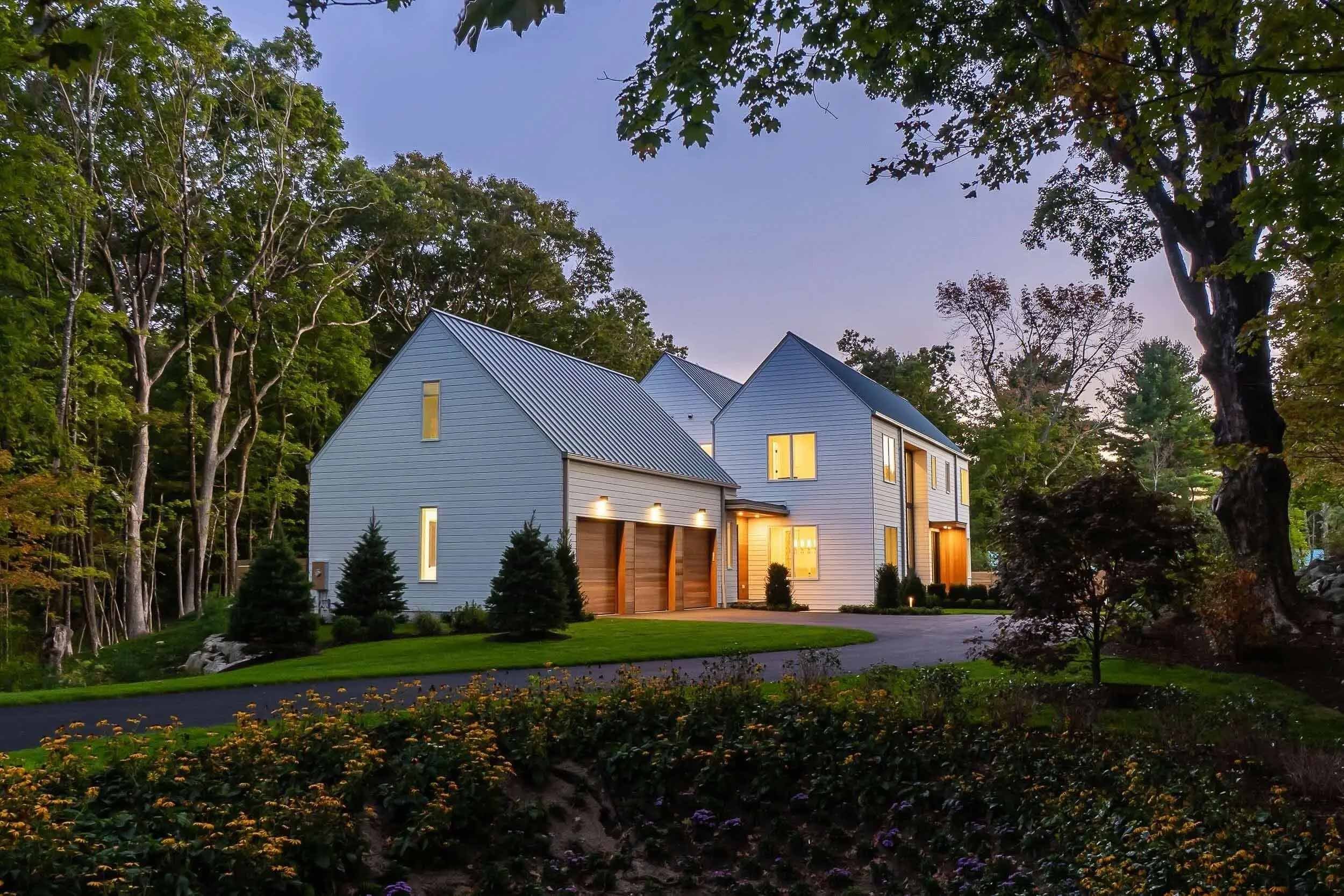 Contemporary Farmhouse