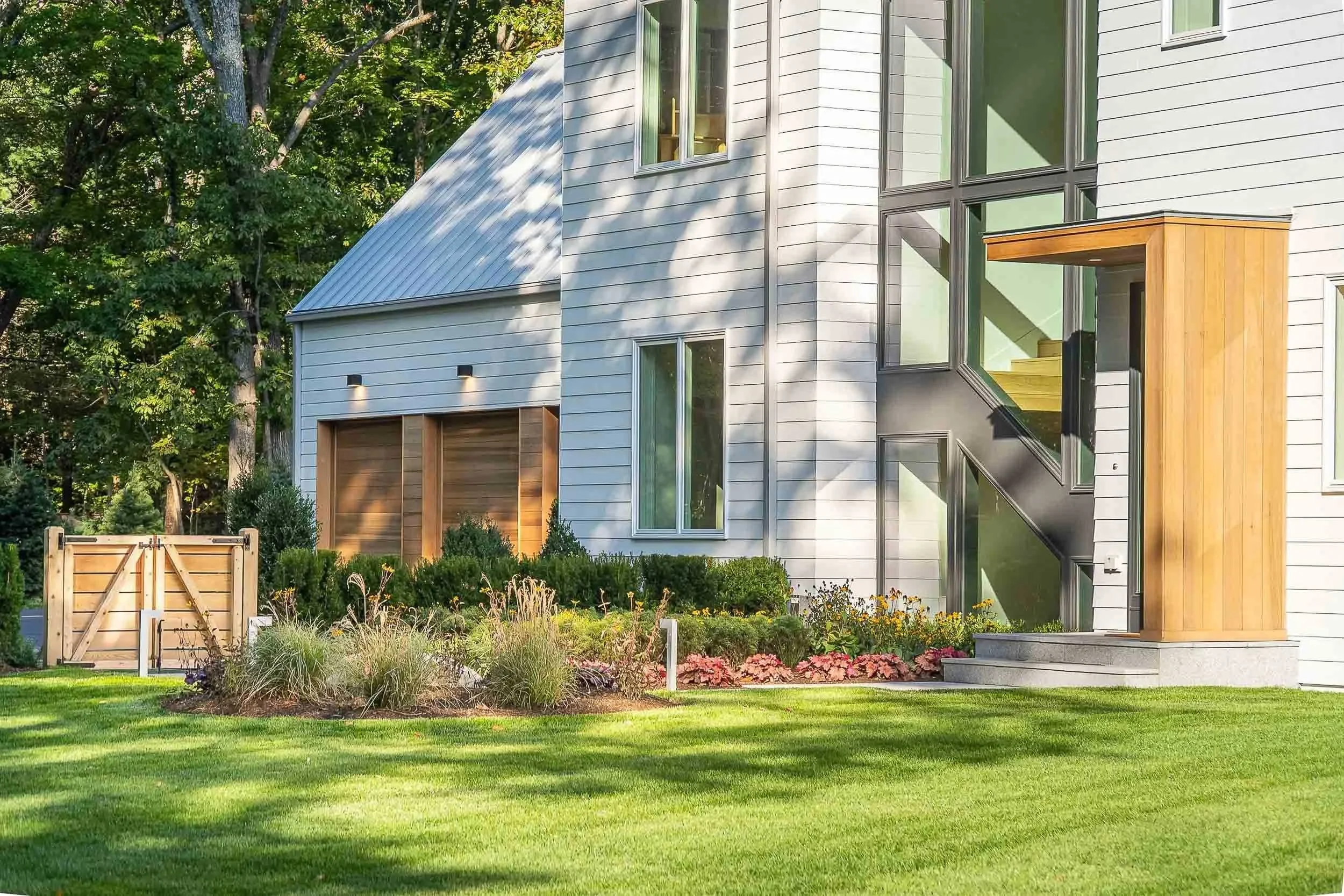 Contemporary Farmhouse Post-3.jpg