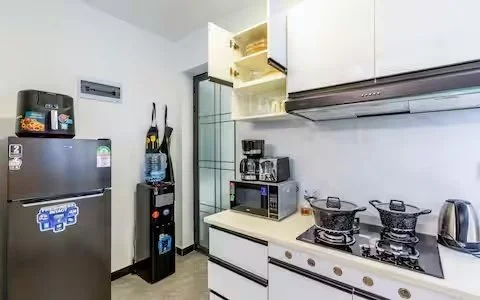 kitchen 2.jpg