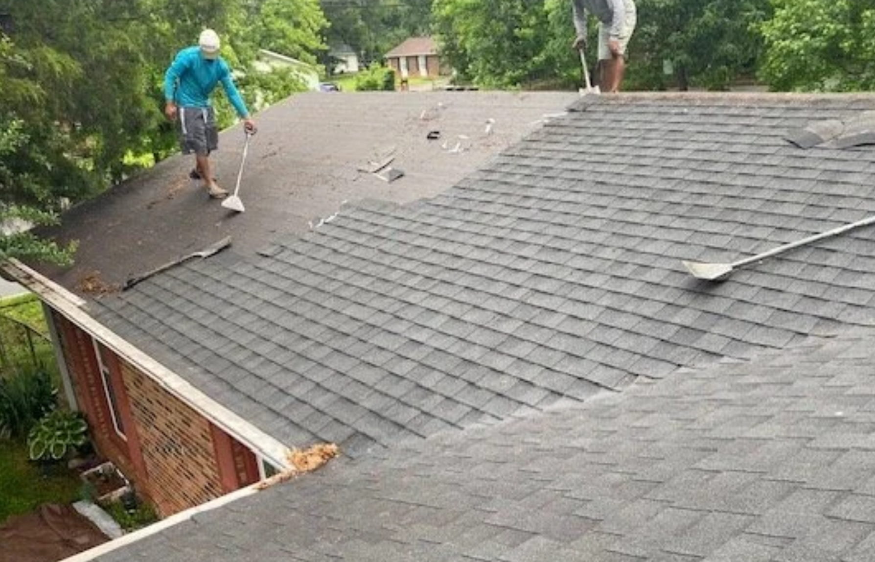 Gutter Replacement: When Is It Time for a New Roofside System?
