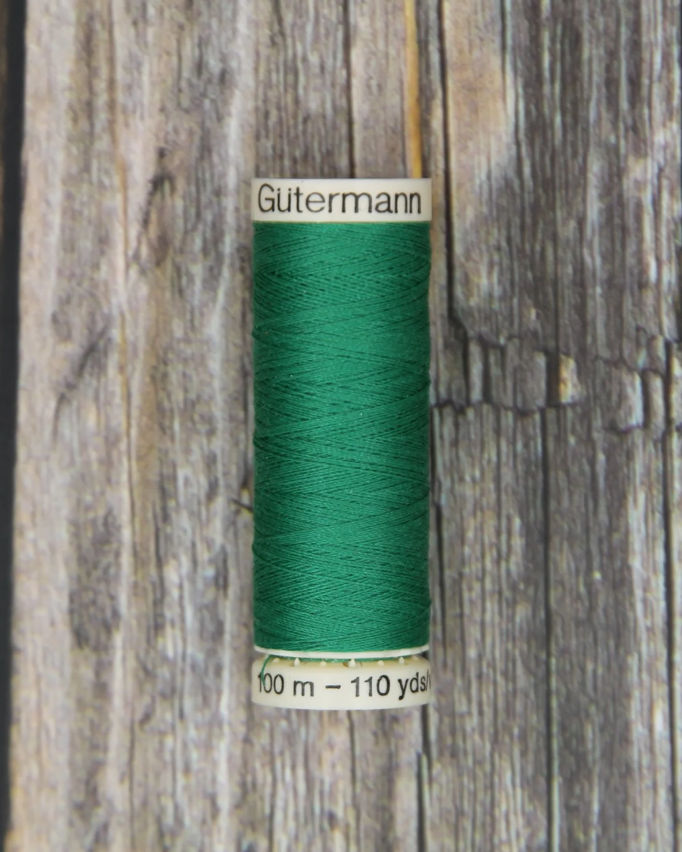#745 Pepper Green Gütermann Sew-All Thread