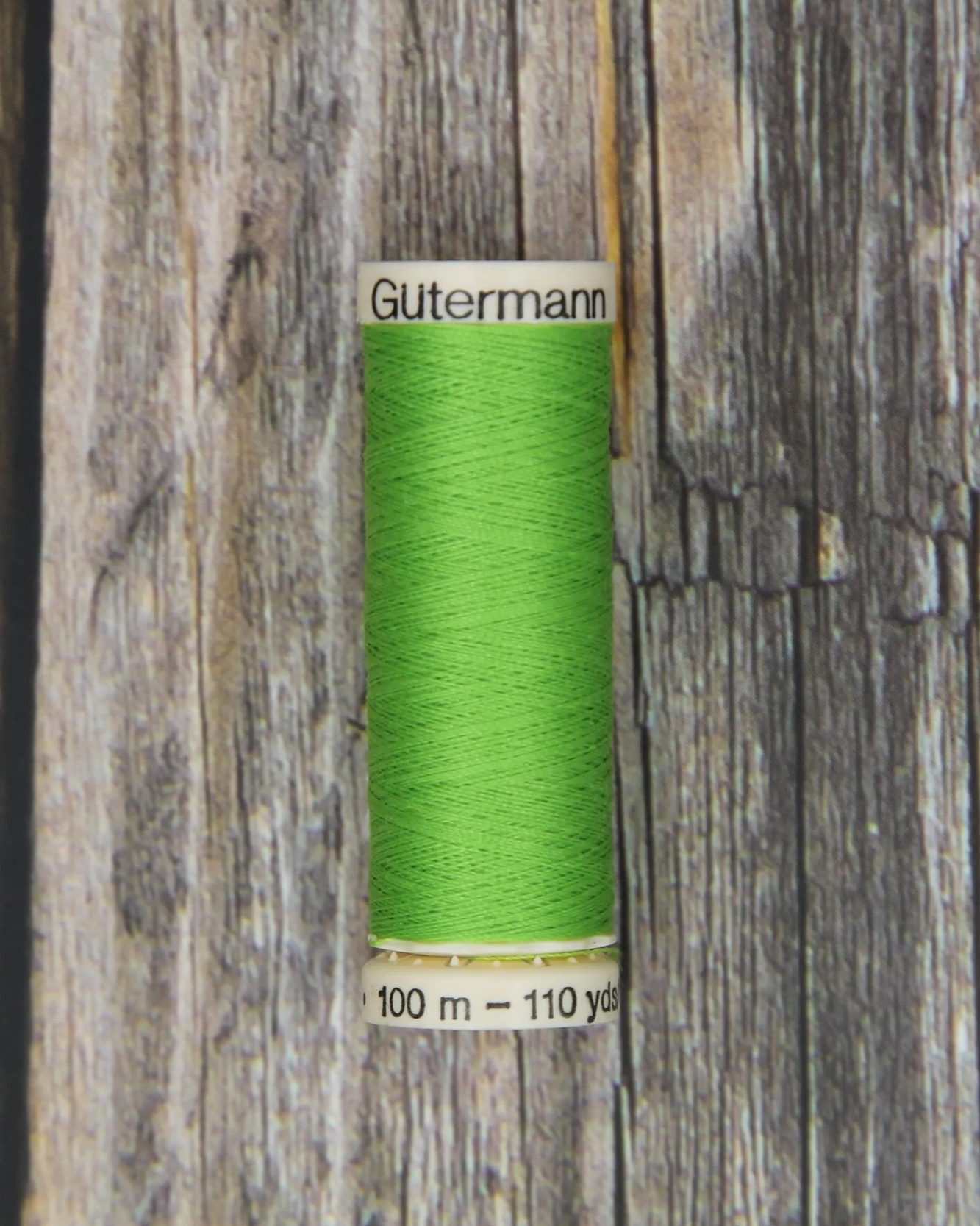 #716 Spring Green Gütermann Sew-All Thread