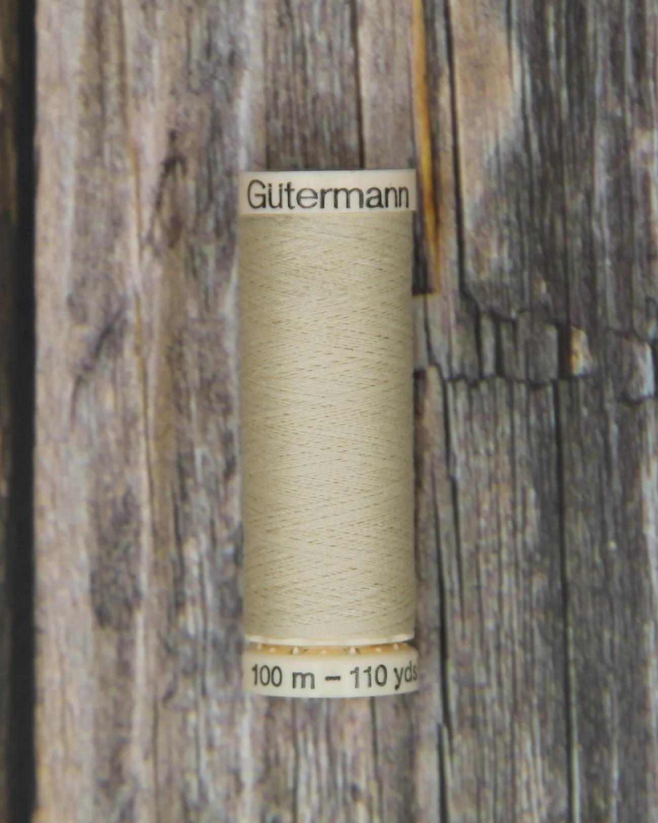 #501 Pongee Gütermann Sew-All Thread