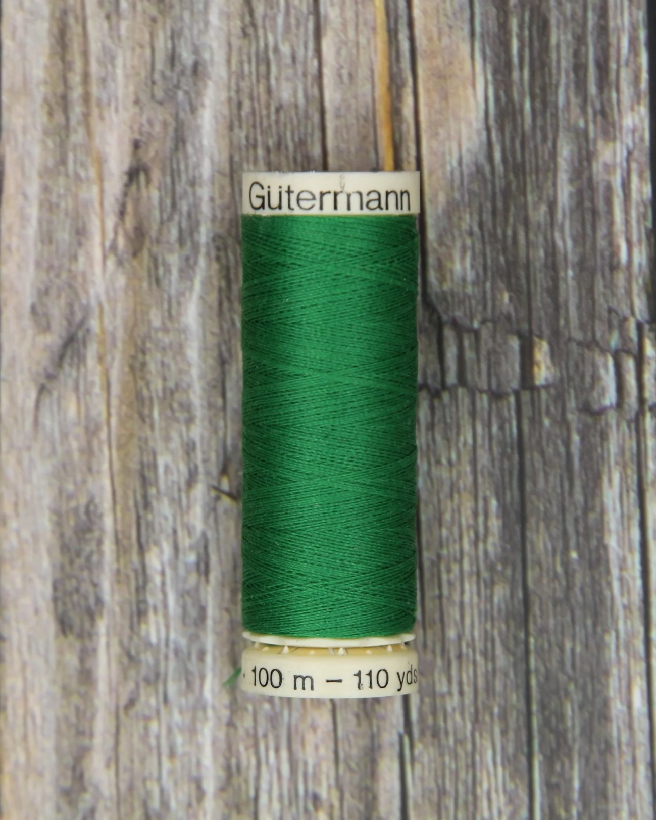 #760 Kelly Green Gütermann Sew-All Thread