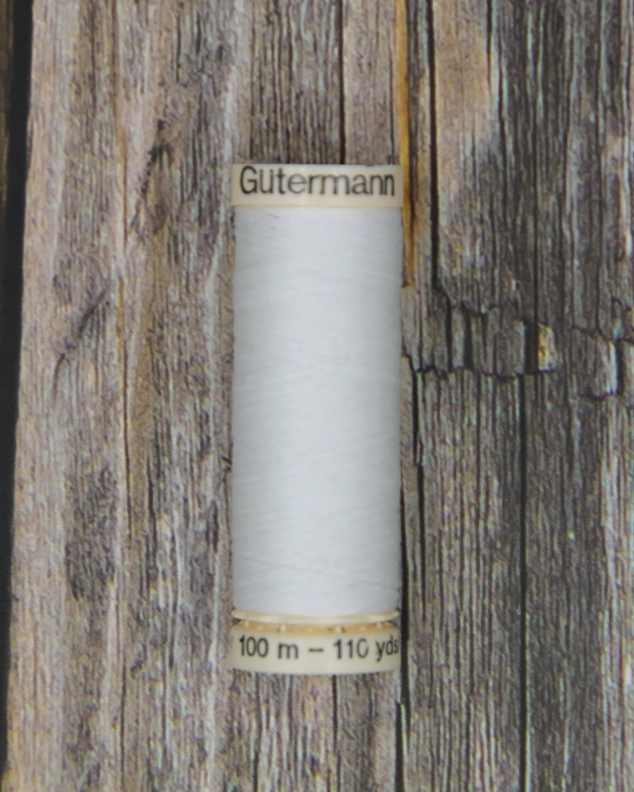 #020 Nu White Gütermann Sew-All Thread