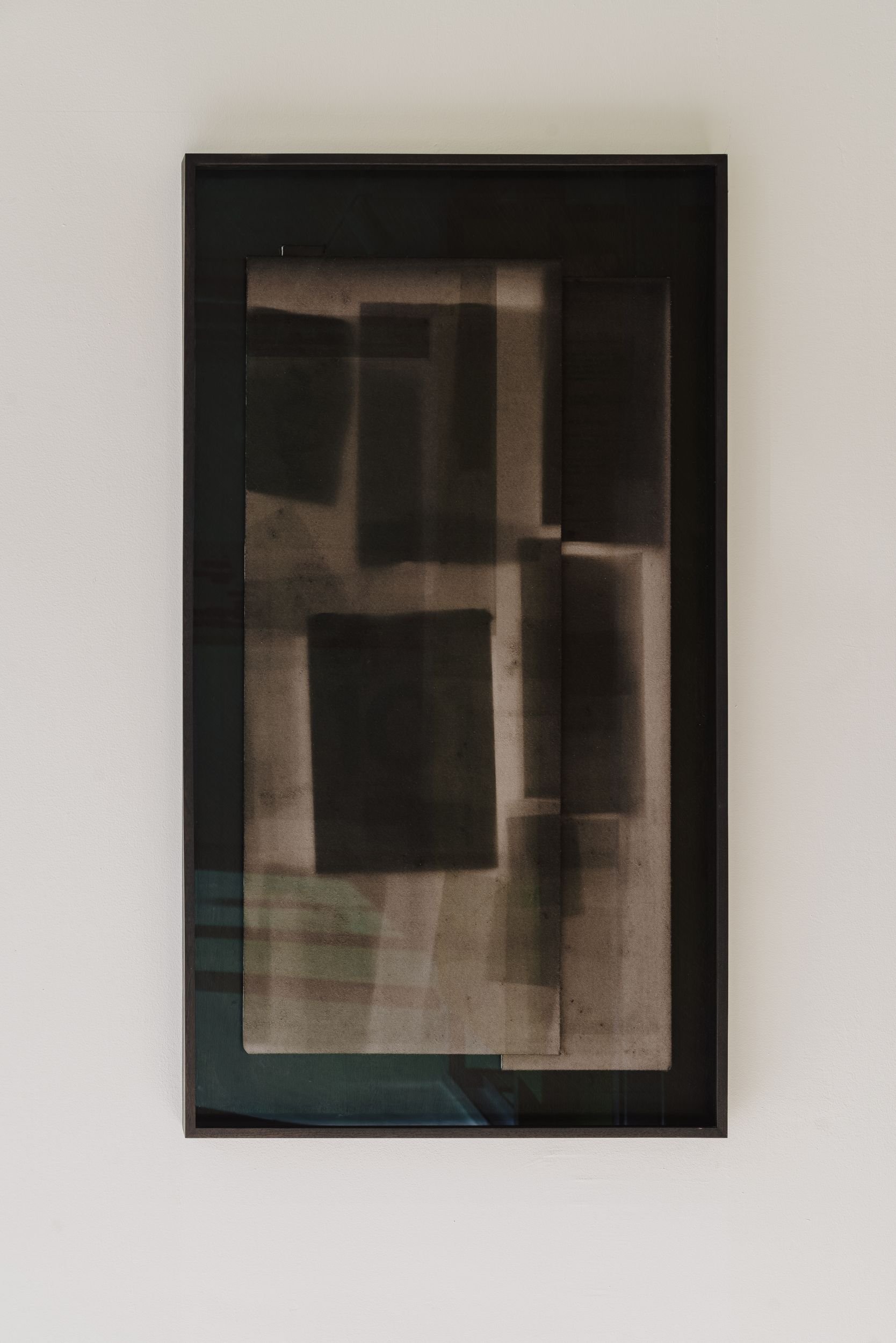 Tom Lovelace, Interlude No. 02, 2025-2026, Framed photogram on felt, 70 x 100 cm. Photo: Dasha Trofimova.