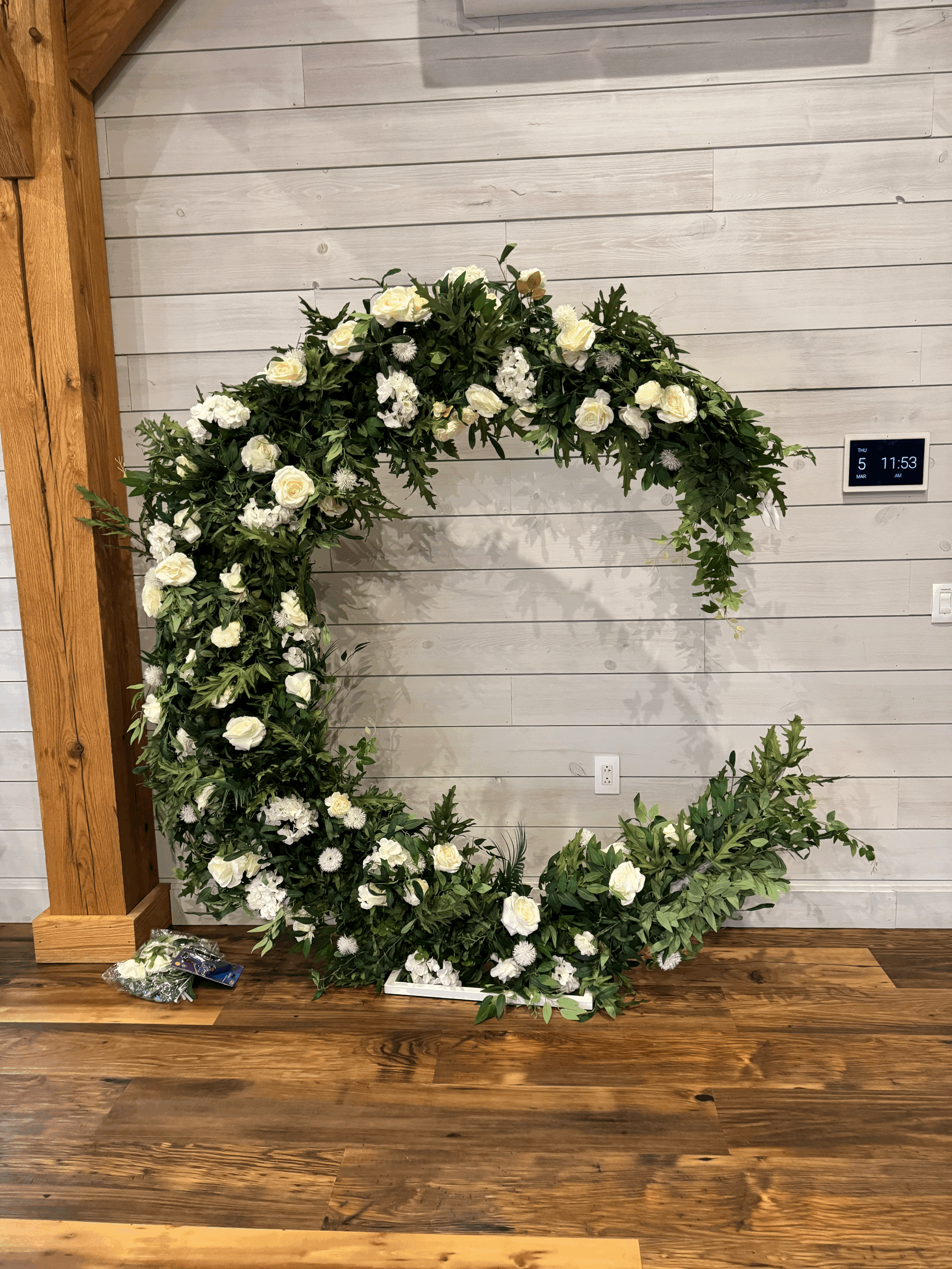 Moon Shaped Flower arrengment