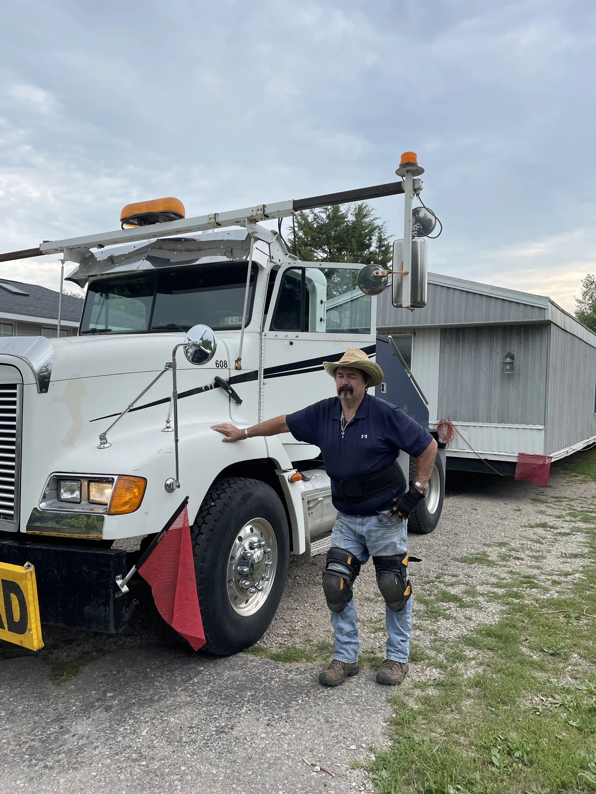 Dave moving a mobile home.jpg