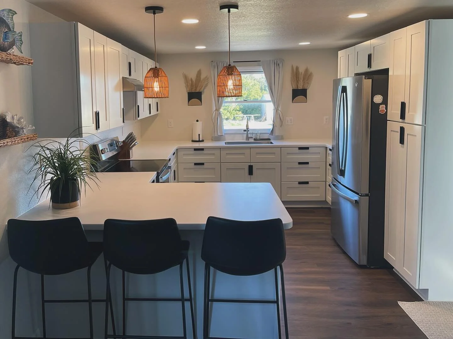 Turning a blank canvas into a beautiful kitchen. 

Swipe for before and after.

#mobilehomeremodel #kitchenrenovation #obx #outerbankshomes #outerbanksrenovations #mbcoastalhomedesigns