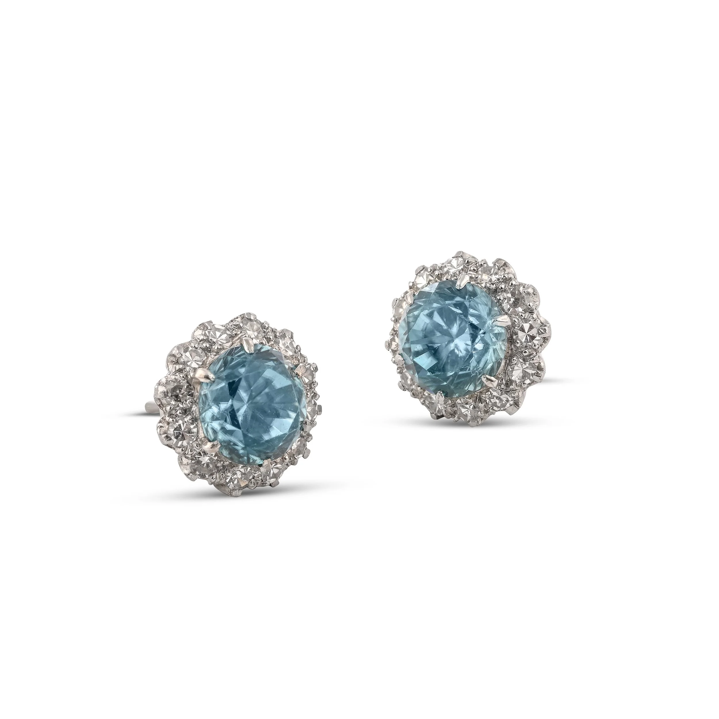 A9416C ZIRCON AND PLATINUM EARSTUDS.jpg