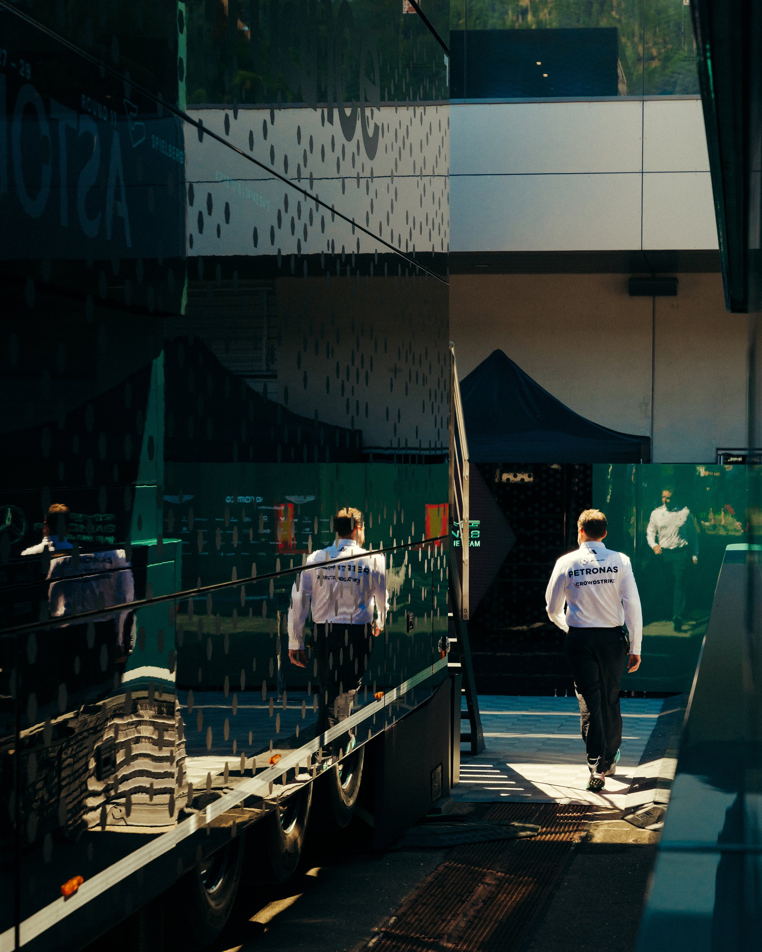 F1_04281_compressed.jpg