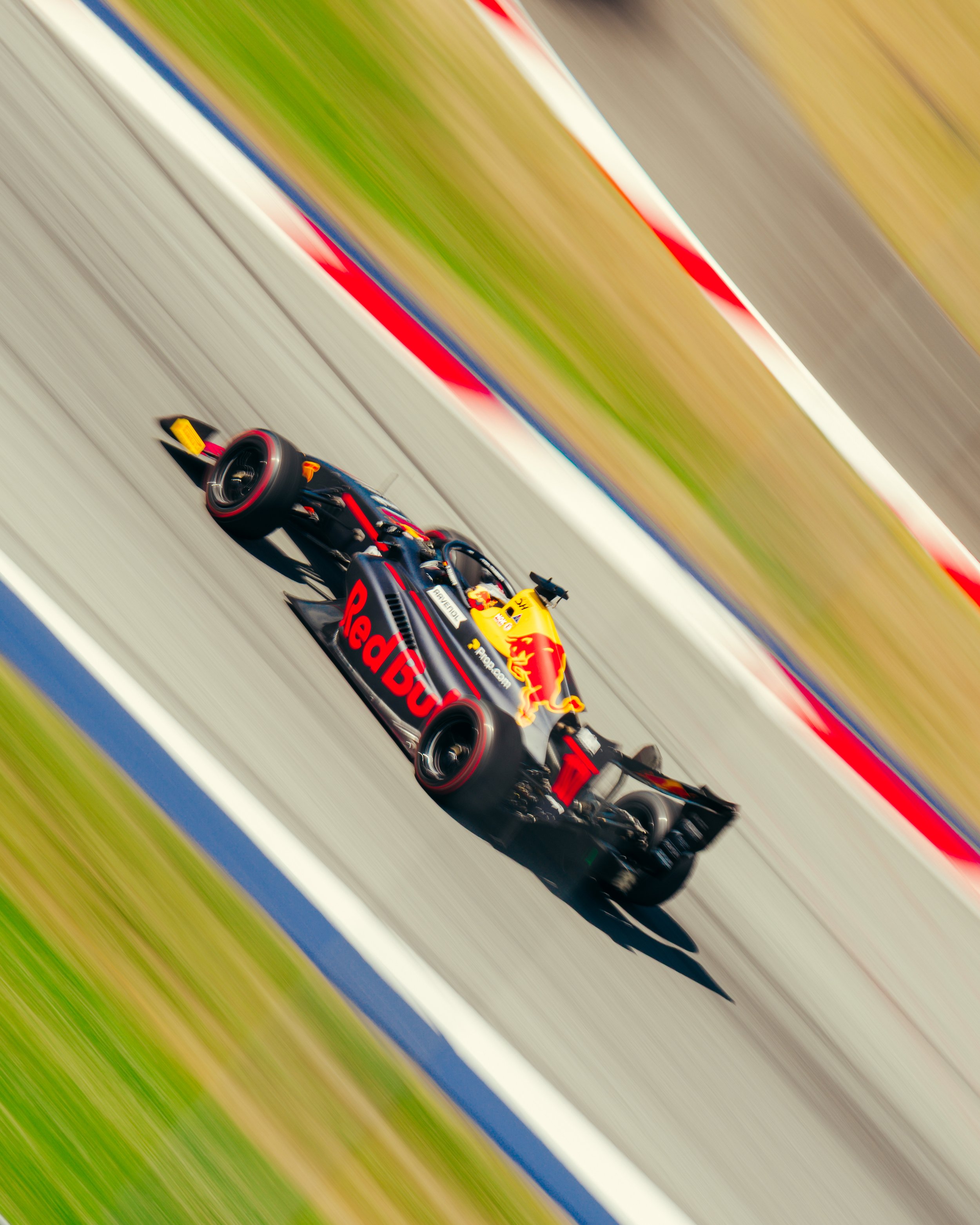 F1_00877_compressed.jpg