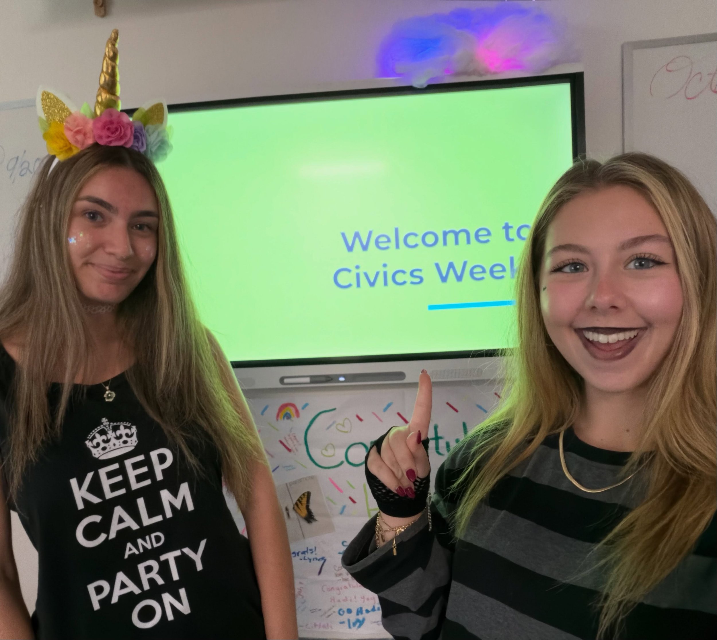 Ambassador Morgan helping her peers prepare to vote! Interested in Prepare2Vote&rsquo;s peer to peer Youth Ambassador Program? We love talking about it! @m0rganskye 💪🏼

#civiceducationweek #bethebossvote