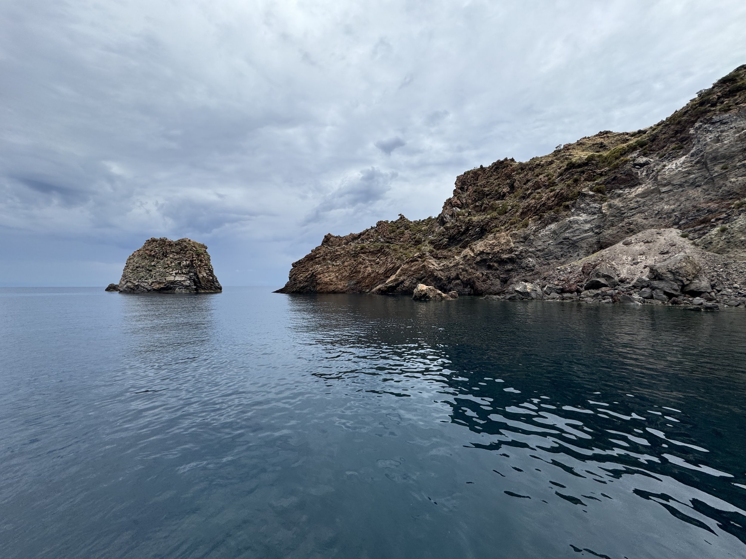 Scenery of Isola Di Vulcano.jpeg
