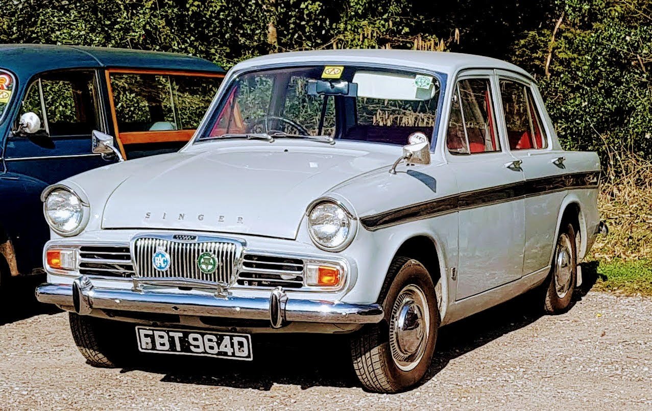 Gazelle Series VI Saloon  - the interior sun visors were standard equipment