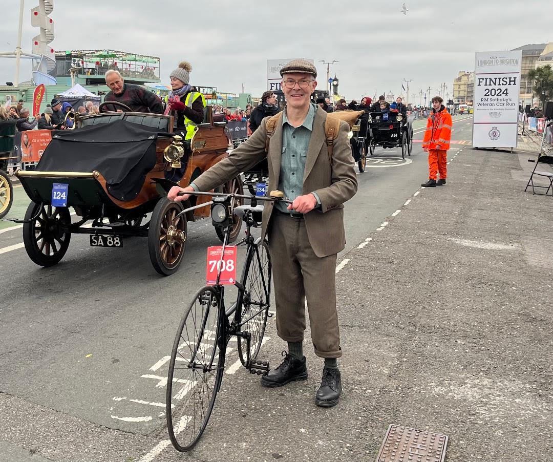 1889 Singer Safety at the finish of the 2024 Veteran Car Run