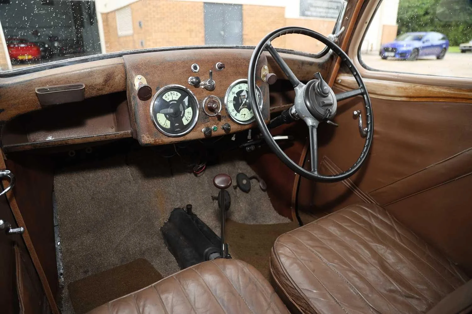 1939 Super 10 dashboard