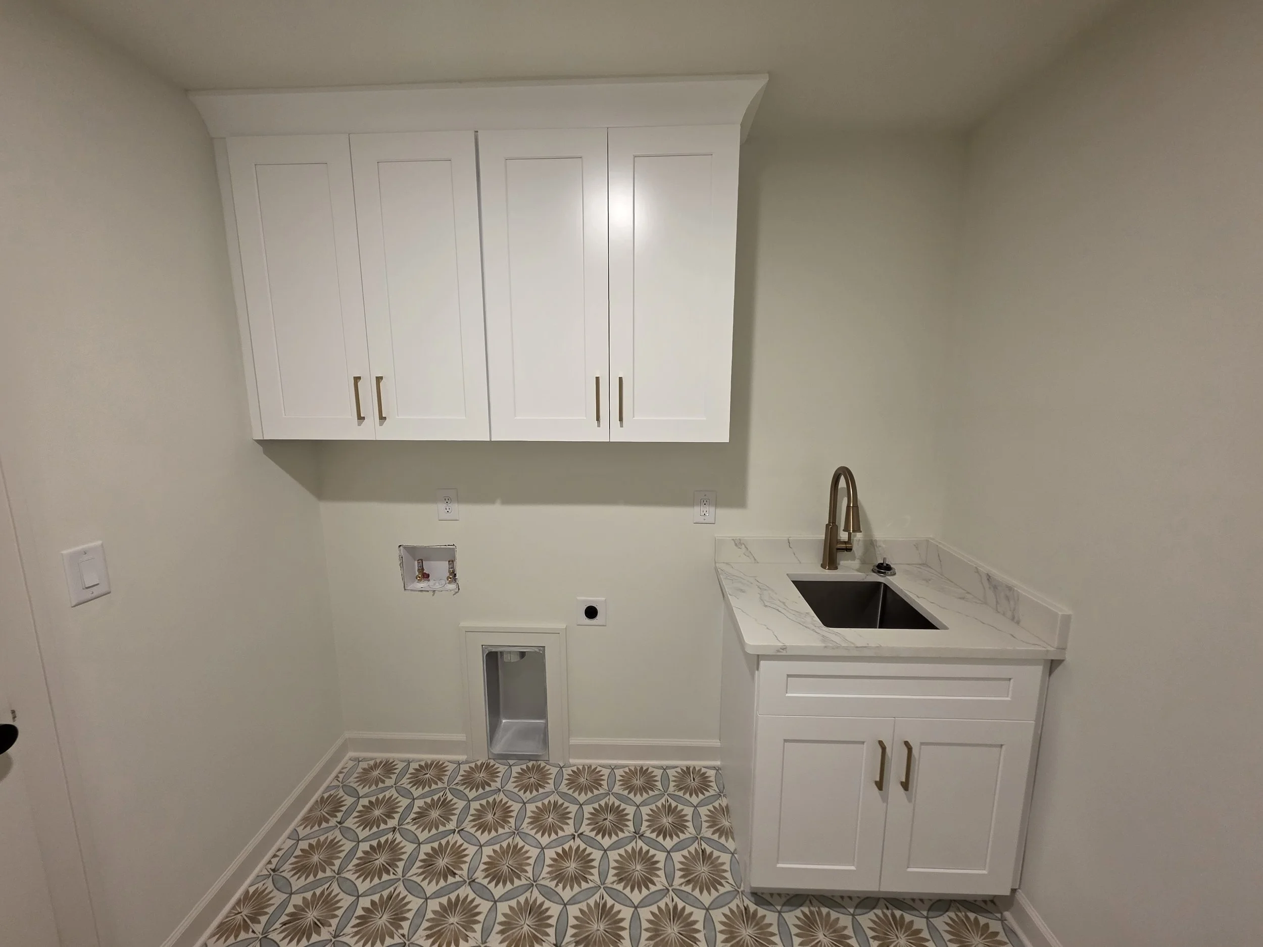White Shaker