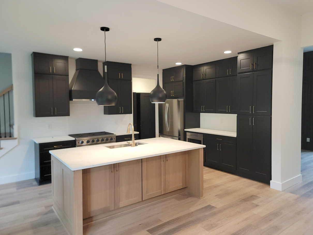Black Shaker Perimeter/ Redondo Oak Island