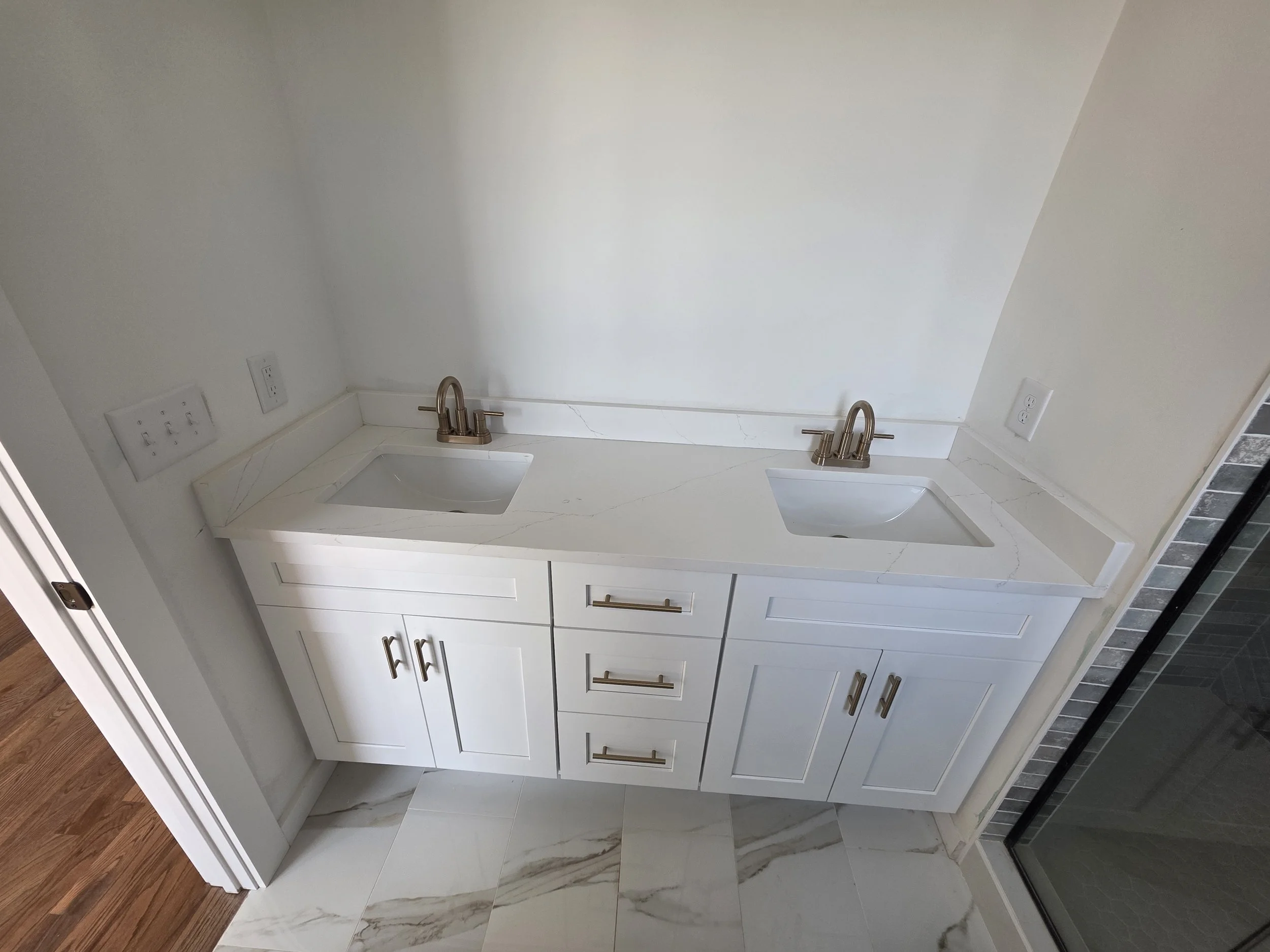 White Shaker