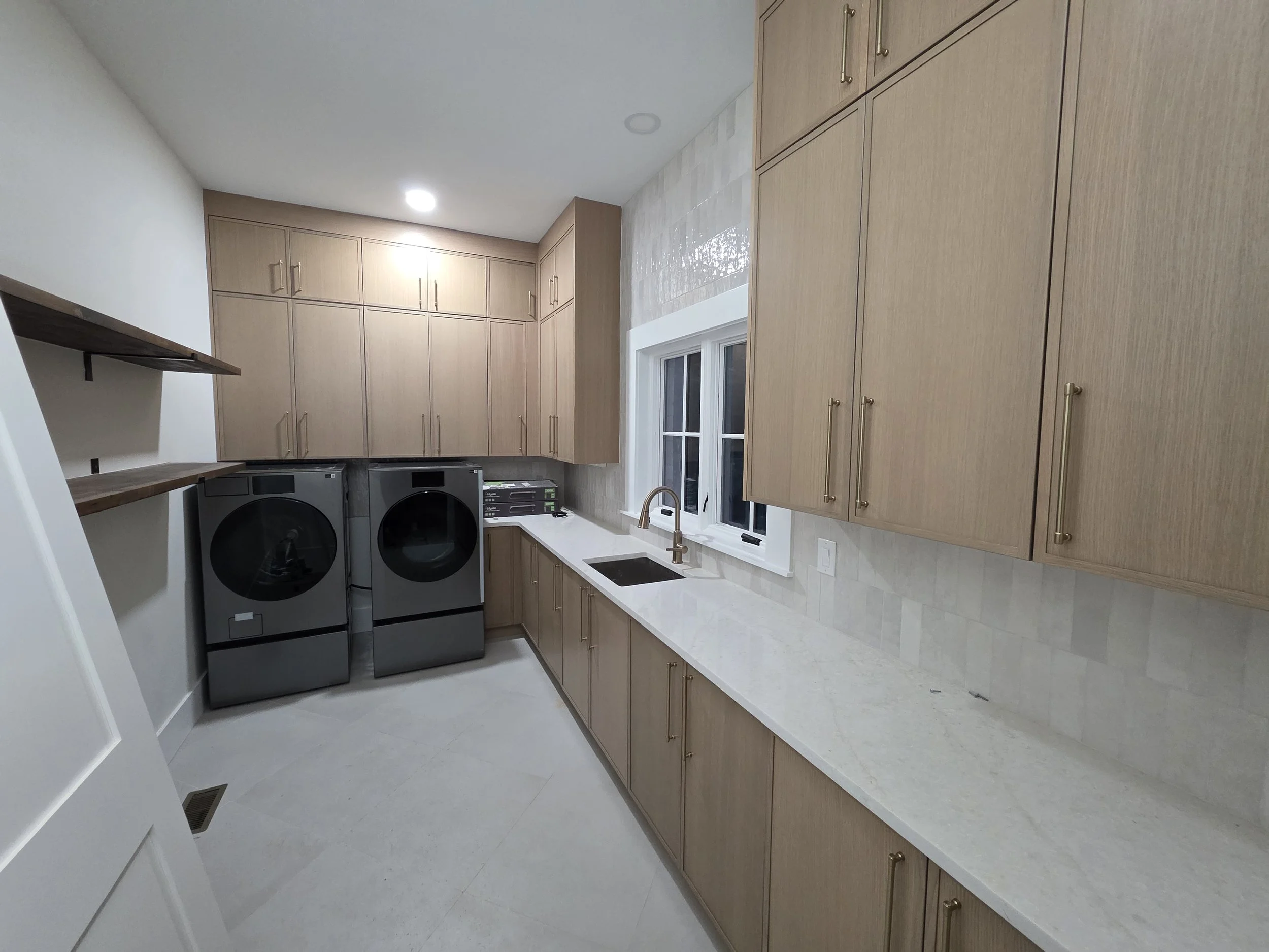 White Oak (Slim Shaker Cabinets)