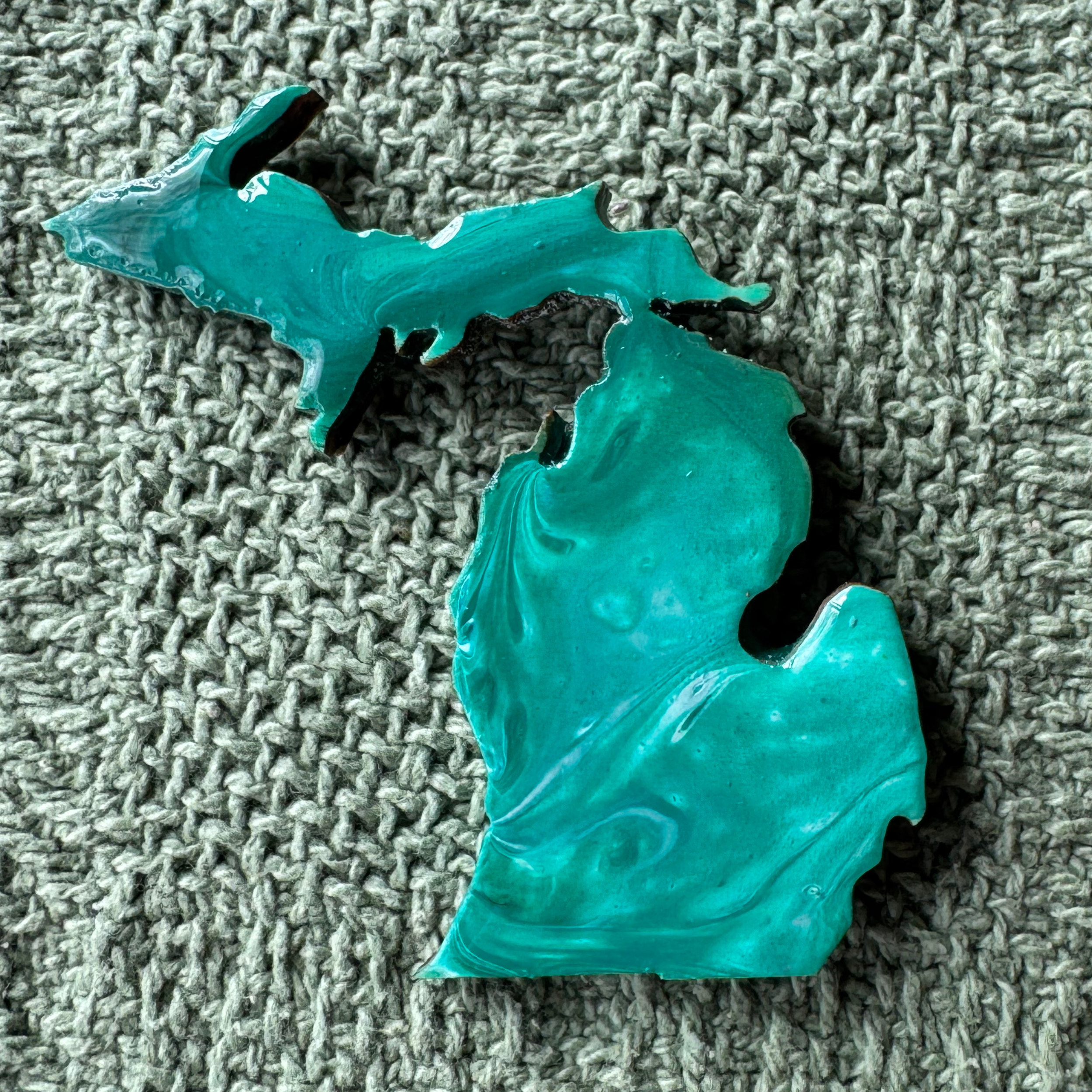 Fluid Acrylic Magnet