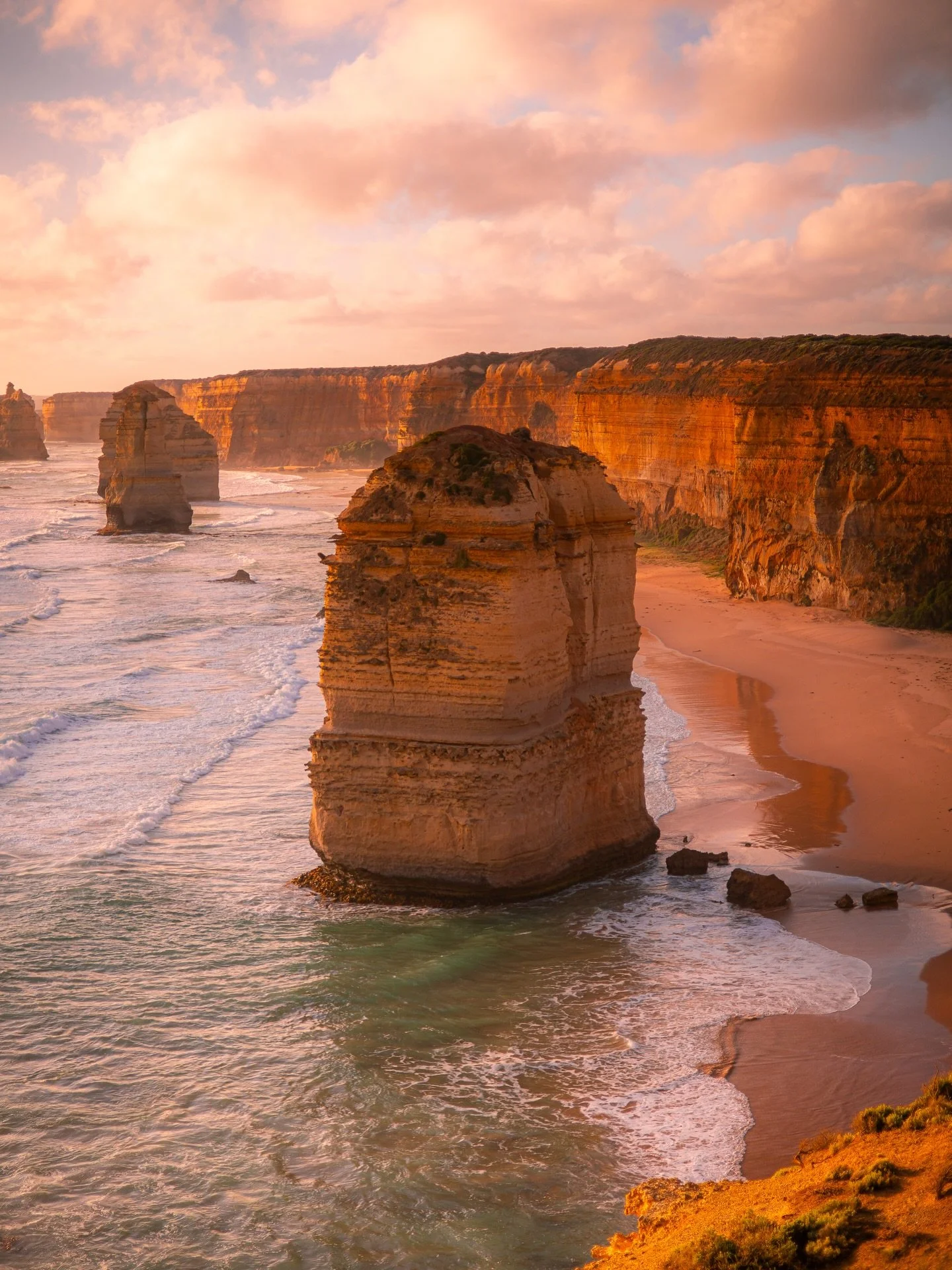 🌊 Carved by time.

Standing in front of one of the Twelve Apostles, you really notice the detail, layers of limestone shaped by wind, rain, and the relentless Southern Ocean. The texture, the erosion, the raw edges&hellip; it&rsquo;s nature sculptin