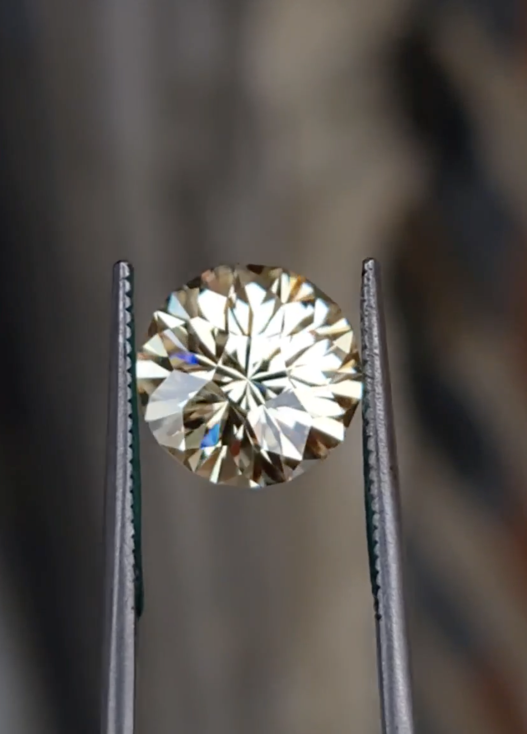 Cubic Zirconia (CZ)