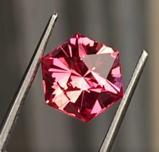 3ct D20 Vibrant Lab Pad Sapphire