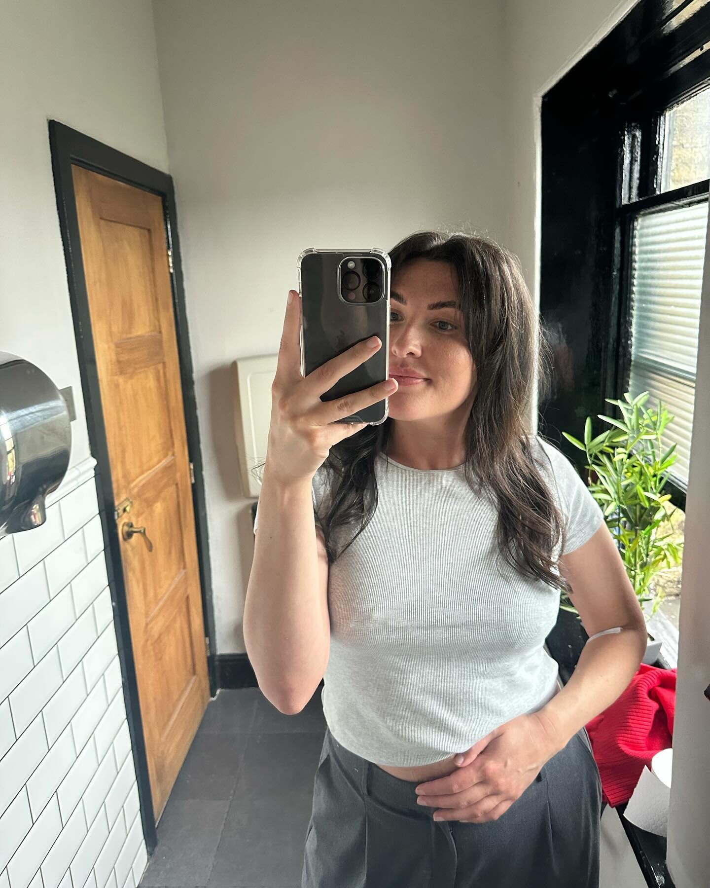 ⭐️A UGC creator&rsquo;s week ⭐️

1. Hi I&rsquo;m Kate a UK based UGC Creator, here&rsquo;s a mirror selfie 🤳 
2. Tried out working in a co working space this week 👩🏻&zwj;💻🐯
3. Same same ^^ (free trial!)
4. Shooting a campaign from the car is my 