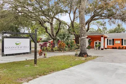 Banana Leaf Villa is one of our favorite bed and breakfast recommendations in Orlando, especially for guests who want a more personal stay close to the AV Educate Training Center. It offers a comfortable, welcoming alternative to a traditional hotel 