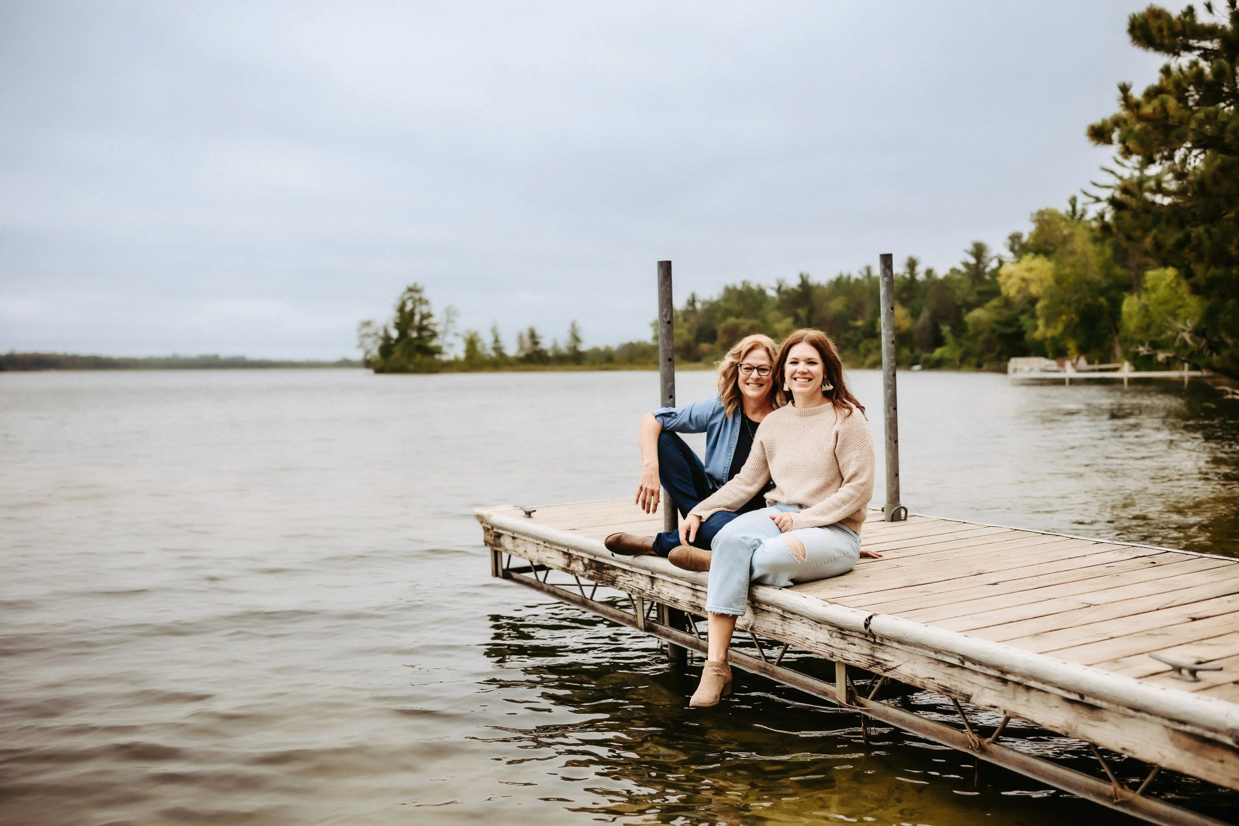 Pequot-Lakes-Family-Mother-Daughter-Dock_RAU-PHOTO.jpg