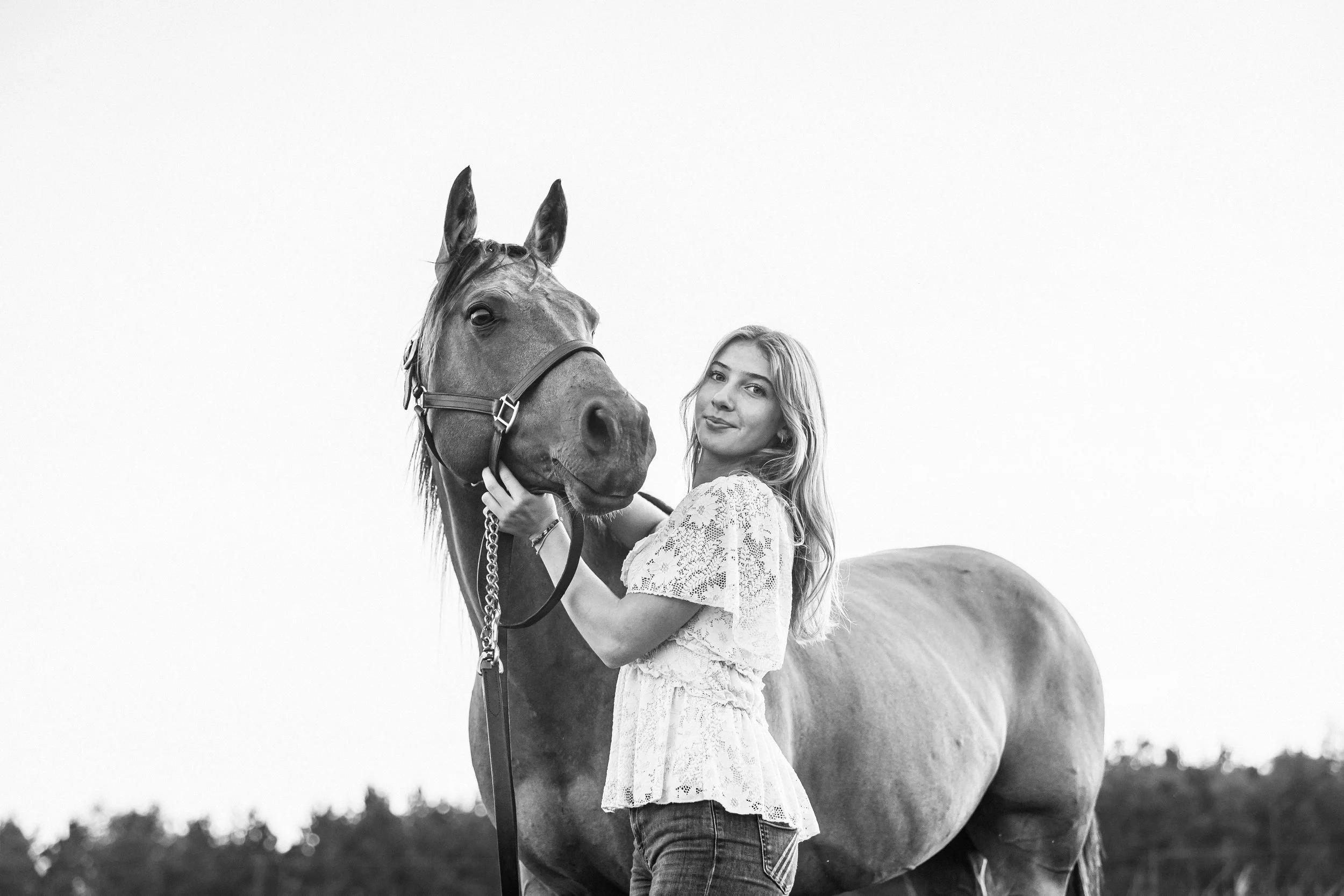 Senior-Girl-Horse-Minnesota-Senior-Photographer-RAU-PHOTO.jpg