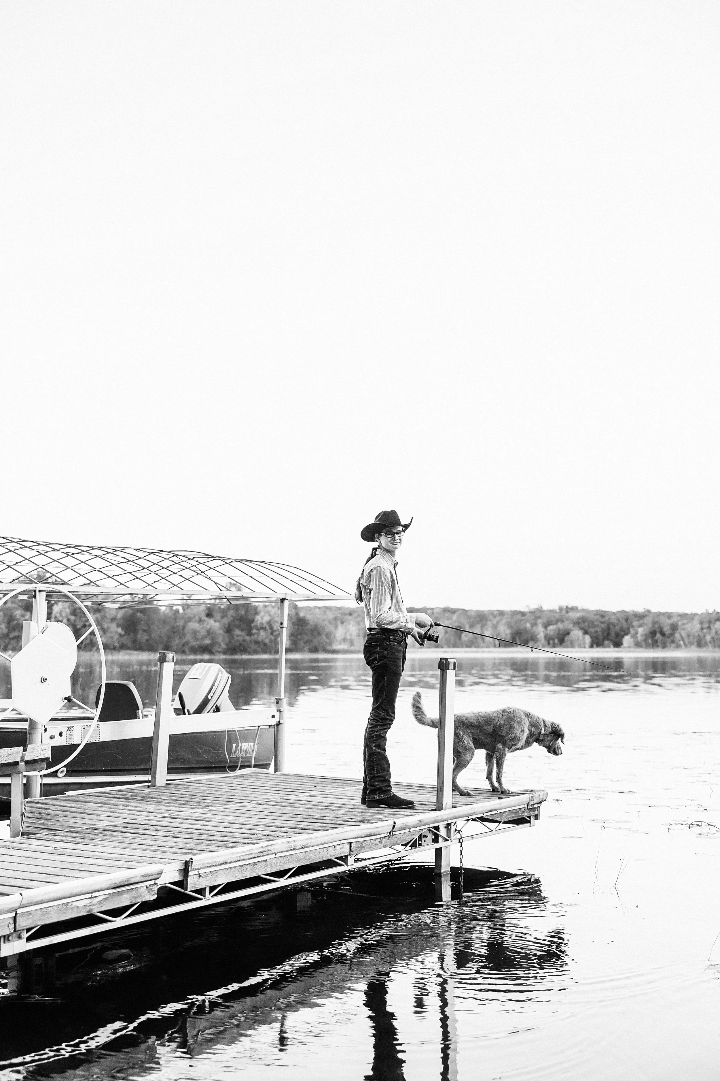 Senior-boy-fishing-dock-Minnesota-Photographer-RAU-PHOTO.jpg