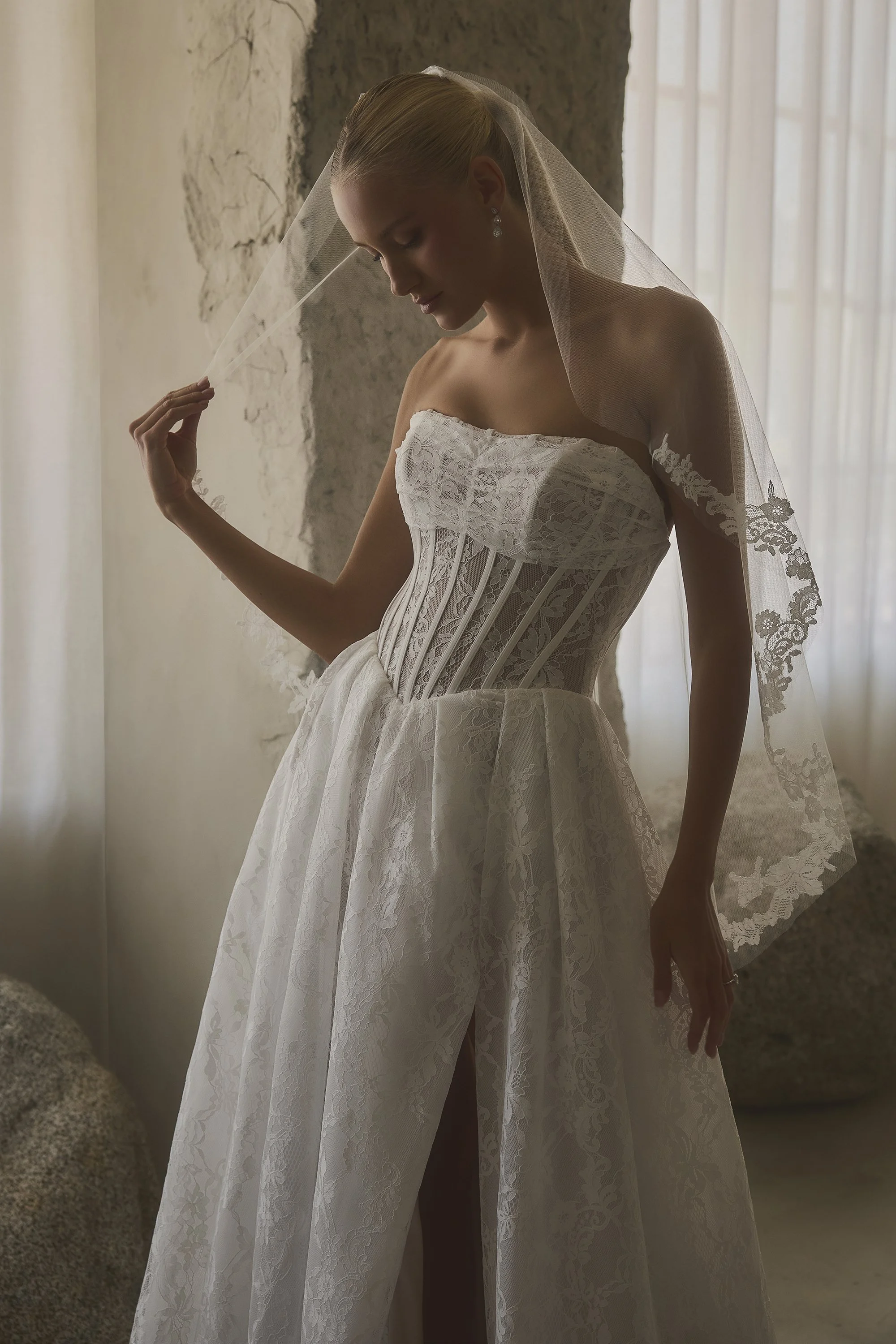 2638V Bennet Veil Front Web.jpg