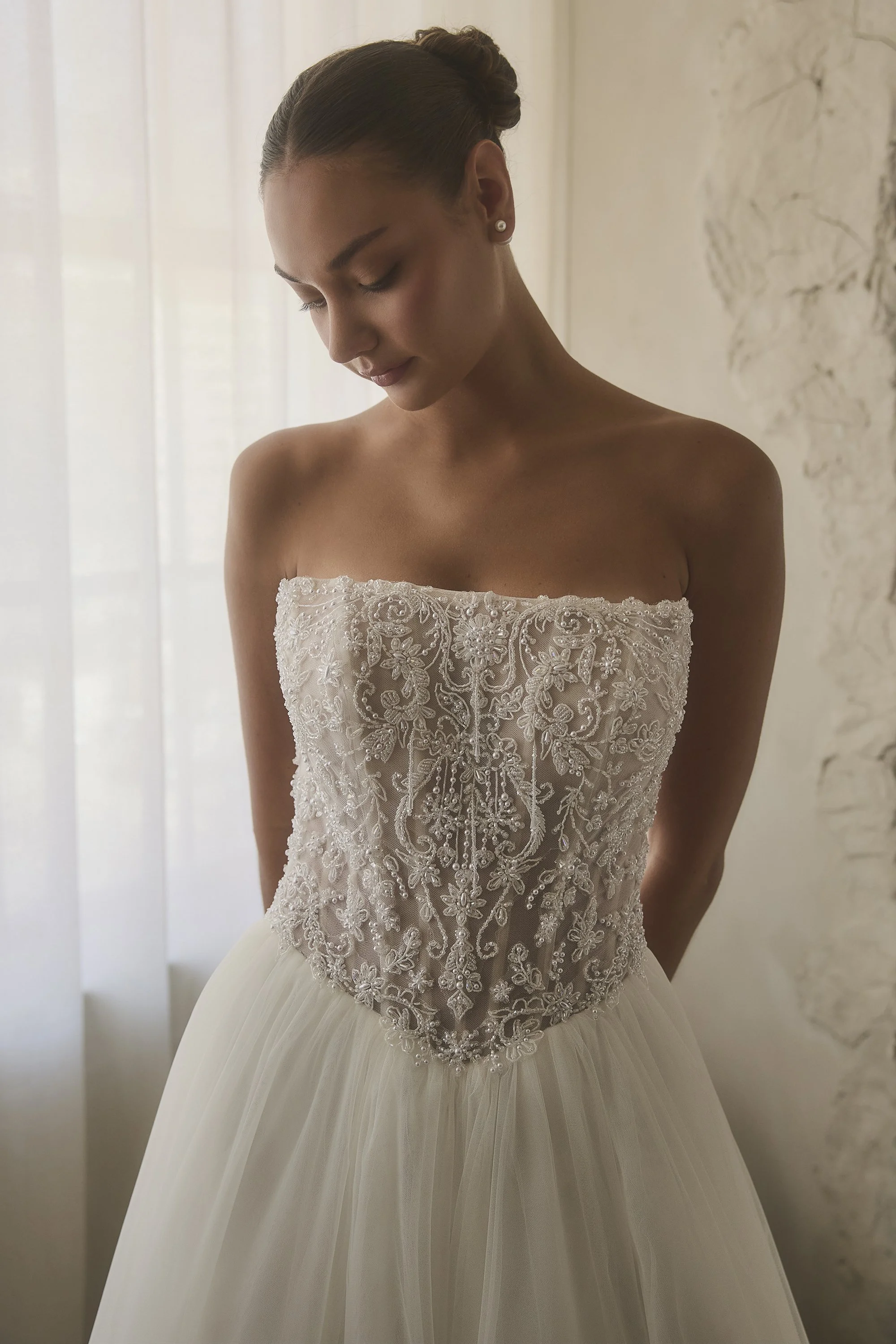 2622 Antonella Front Close Web.jpg