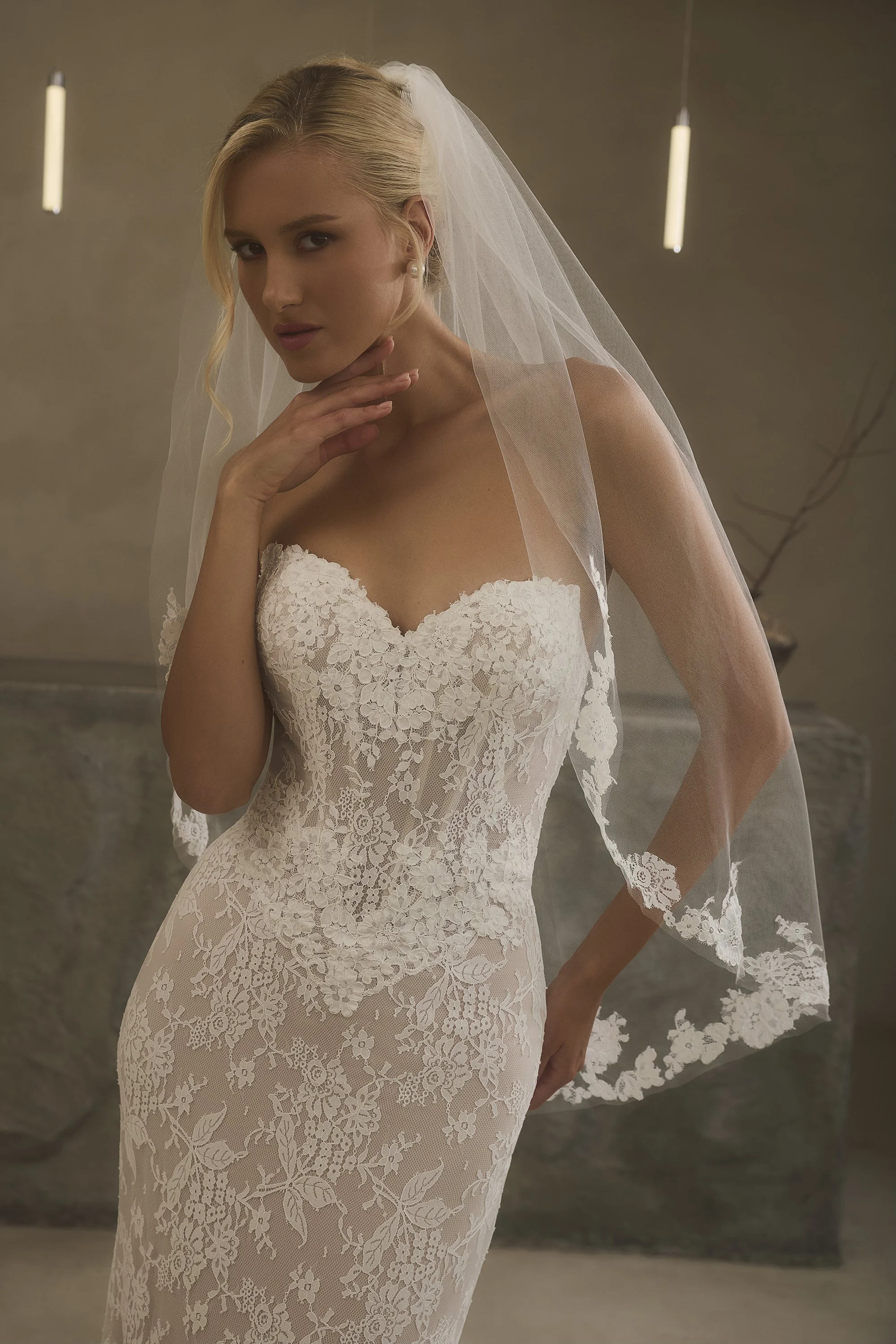2634V Darcy Veil Front Web.jpg