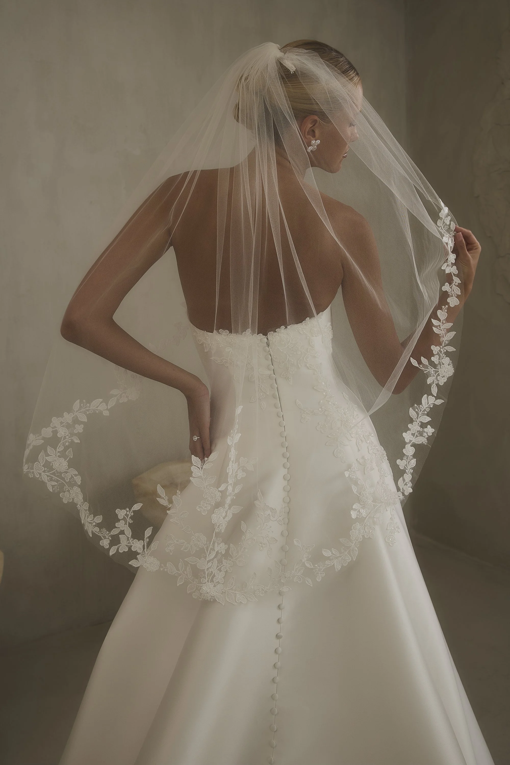 2624-2 Hadley Veil Back Web.jpg