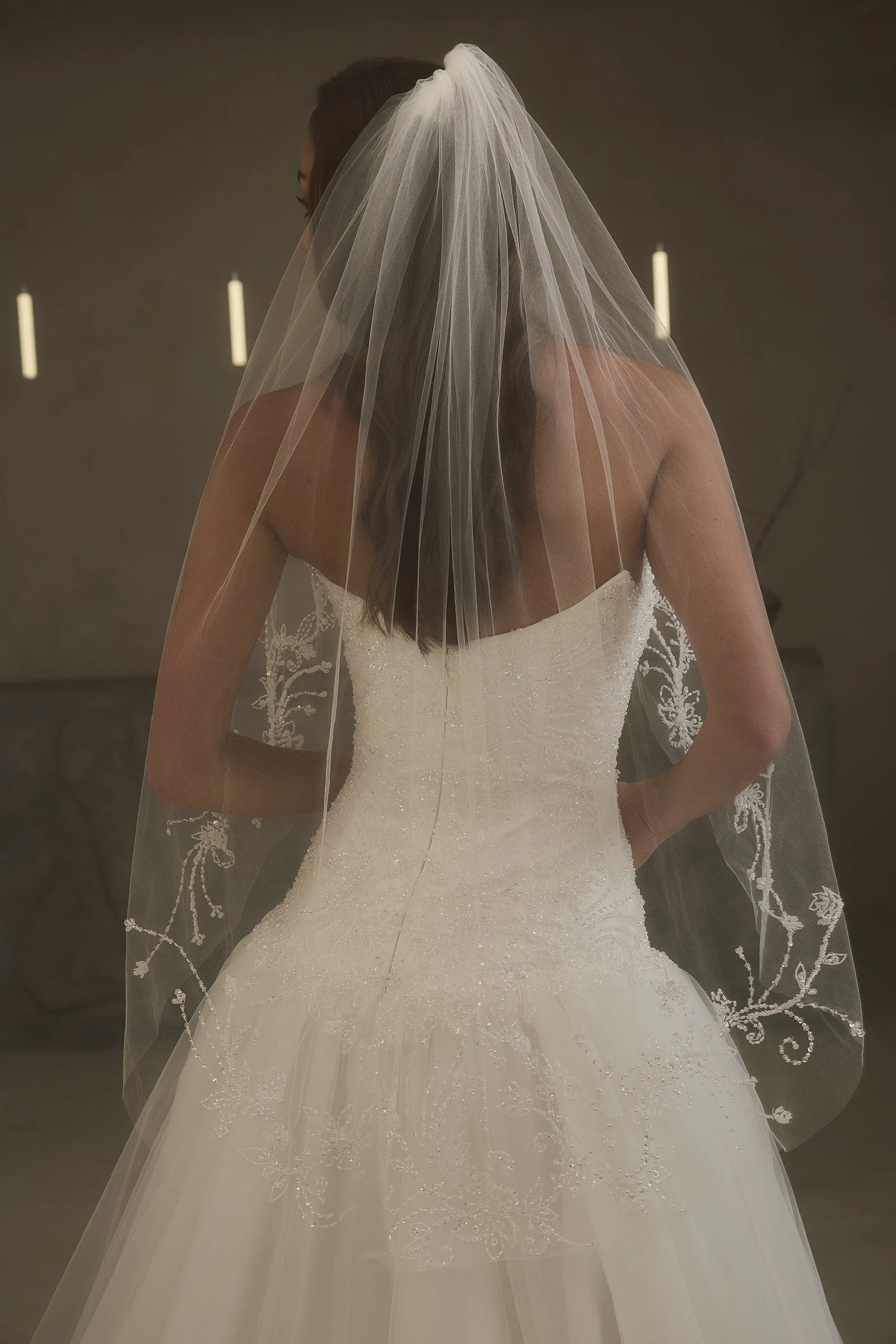 2639V Kahlan Veil Back Web.jpg