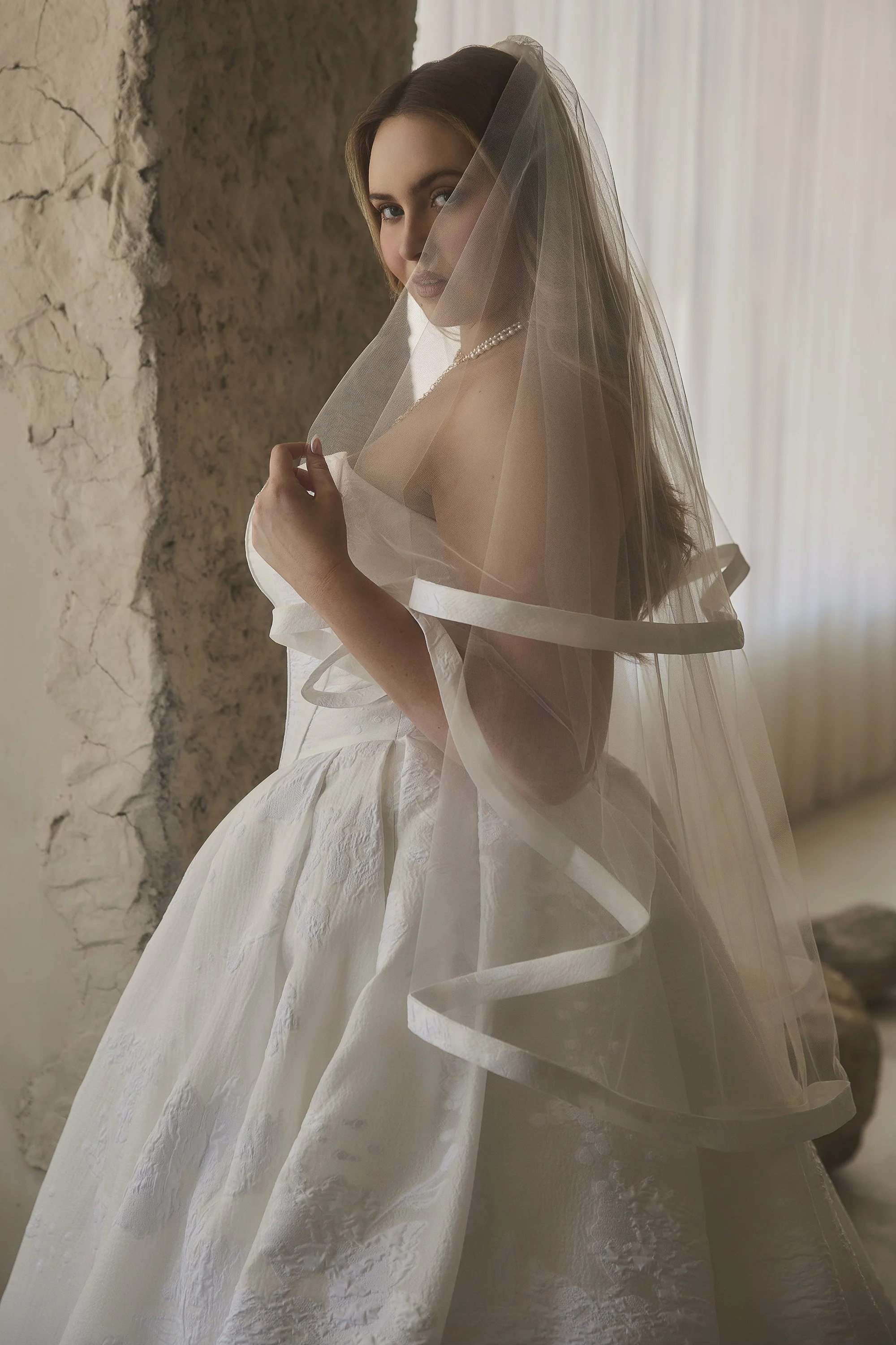 2640CV Guinevere Veil Back Web.jpg