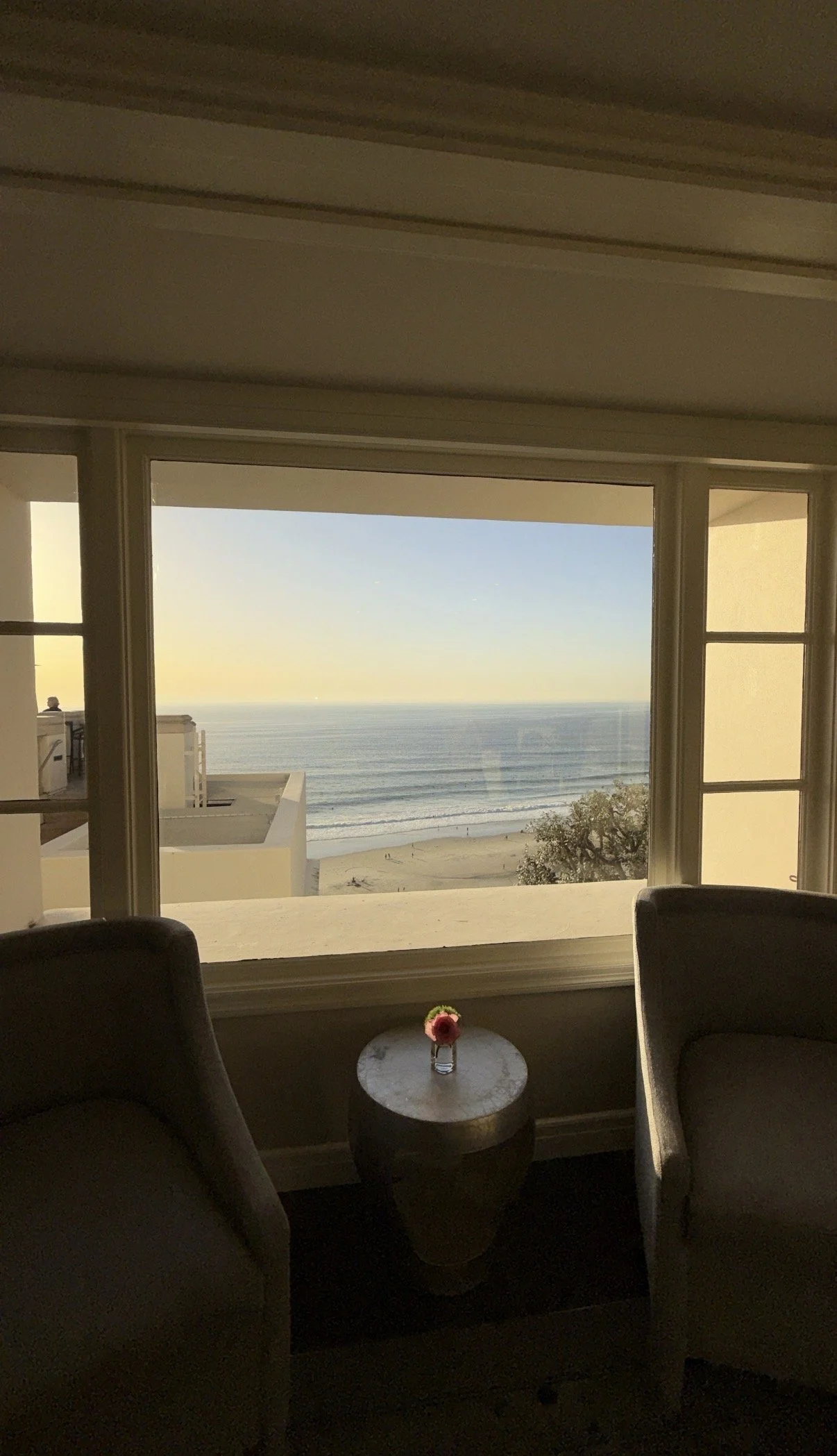 The Art of Being Unreachable